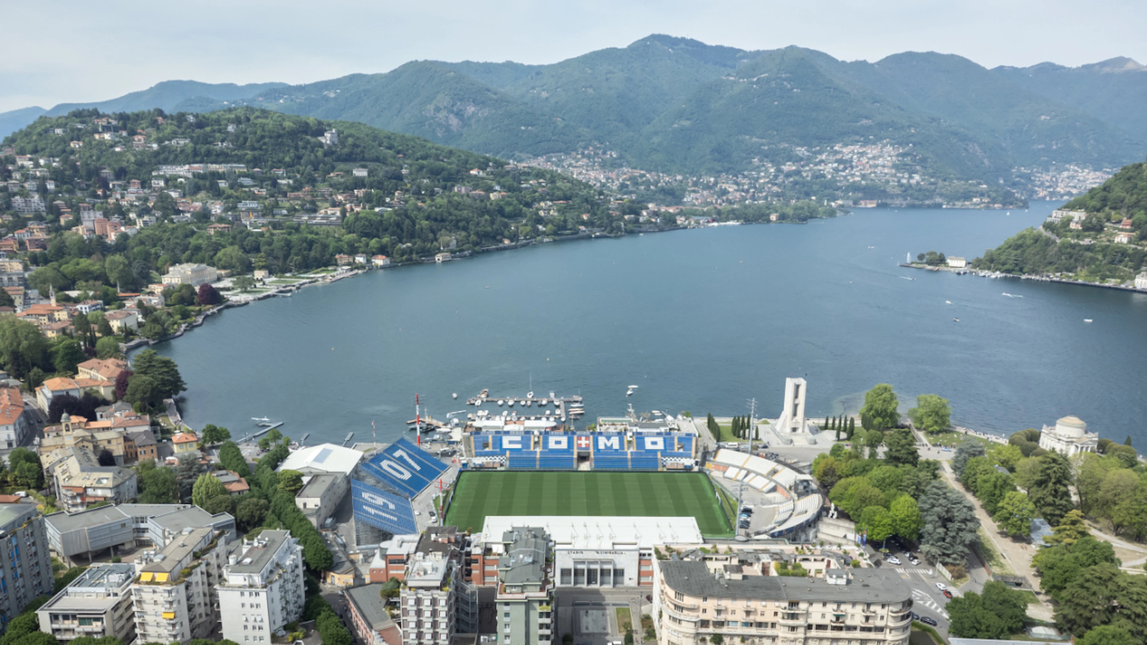 Ritrovato il corpo senza vita della bimba di 9 anni scomparsa nel Lago di Como