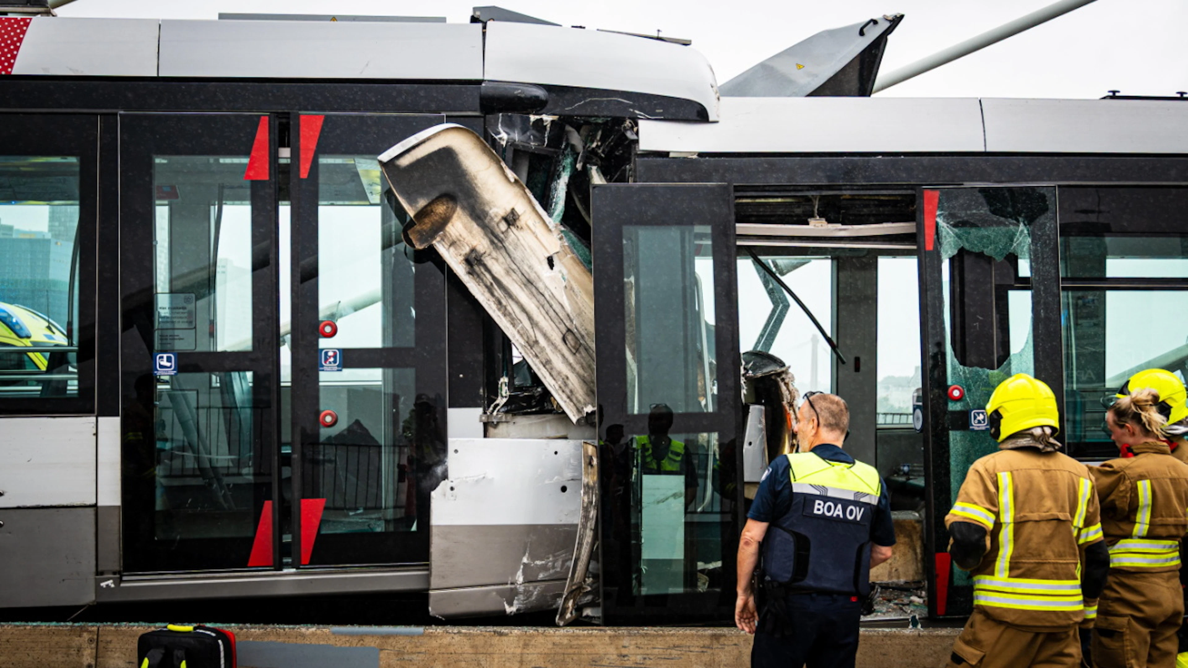 Deux trams en collision sur le pont Erasme à Rotterdam: 15 blessés