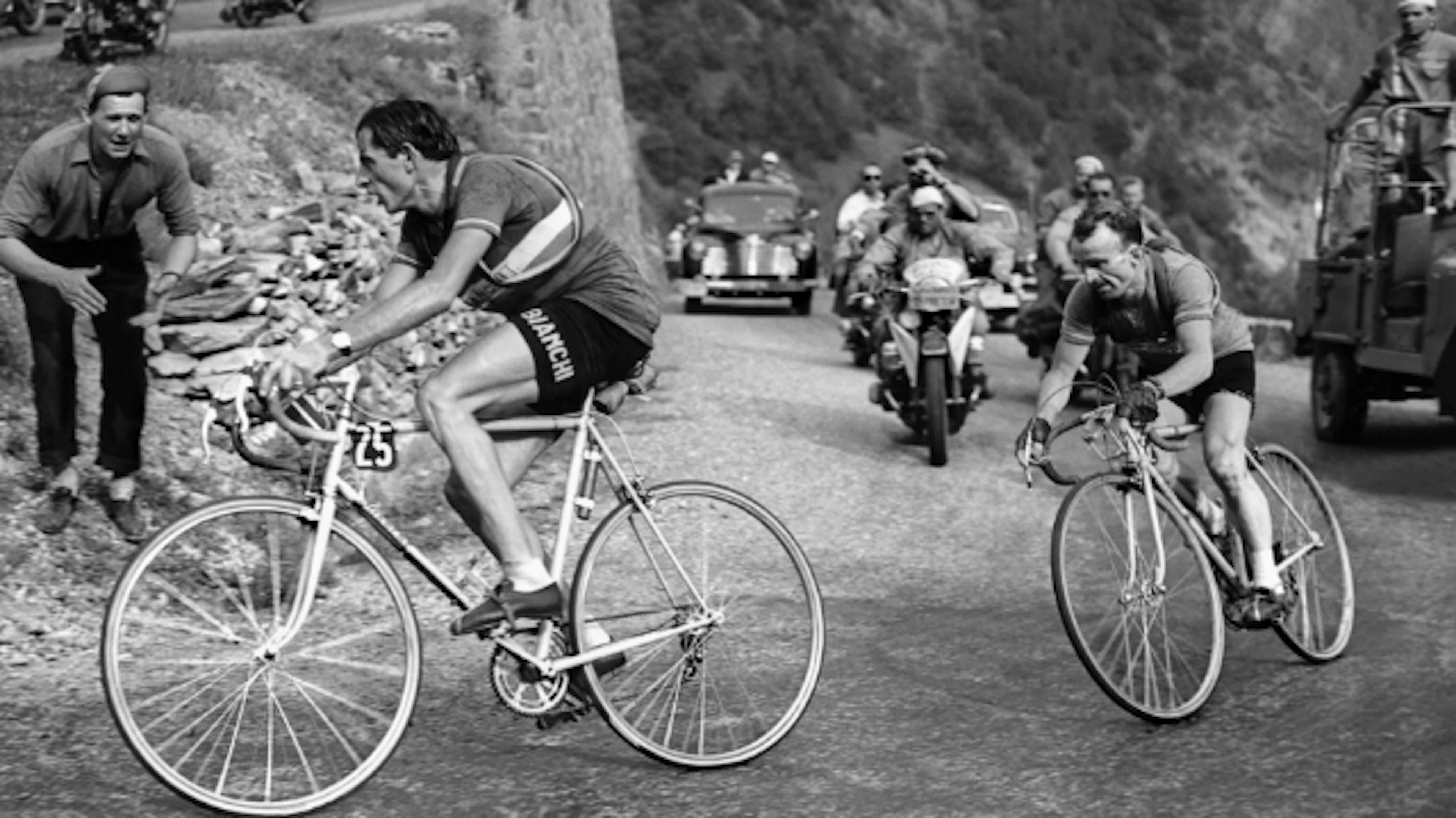 During the climb to Alpe d'Huez at the 1952 Tour de France, Italian Fausto Coppi took the lead ahead of Frenchman Robic.