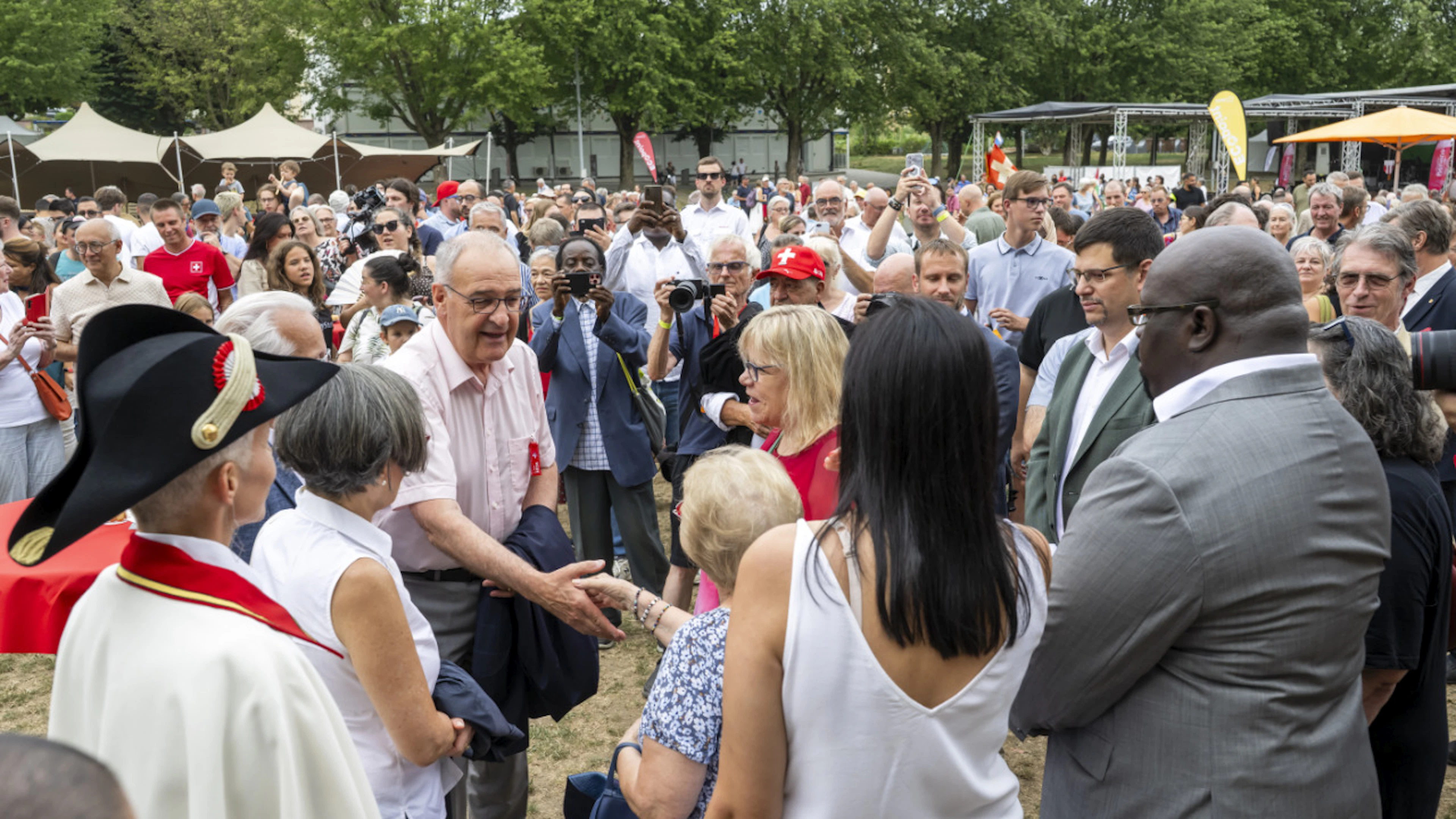 Guy Parmelin célèbre la Suisse à Renens aux côtés de la population