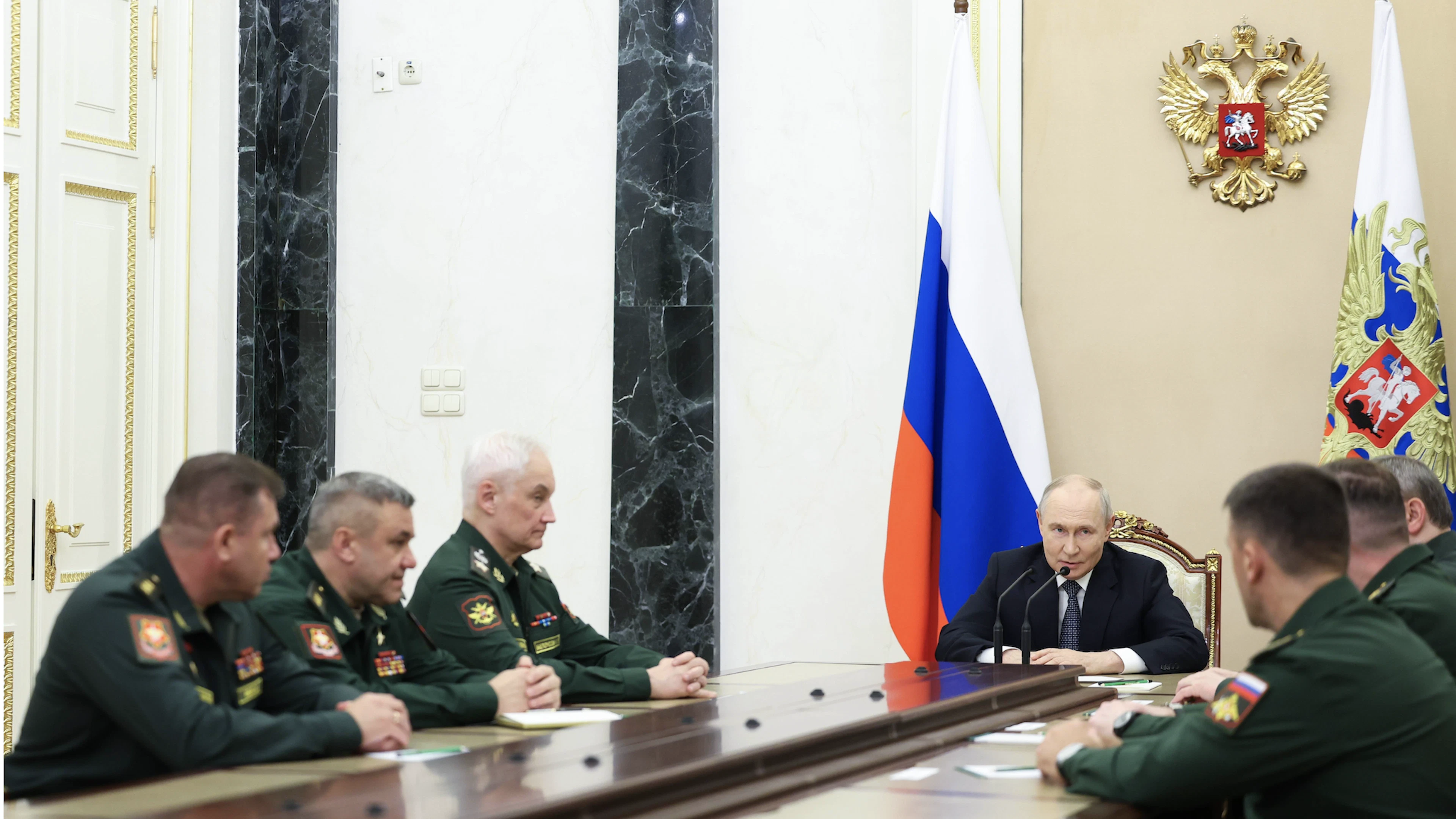 Putin ernennt neue Kommandeure für Angriffskrieg – und wechselt Strategie