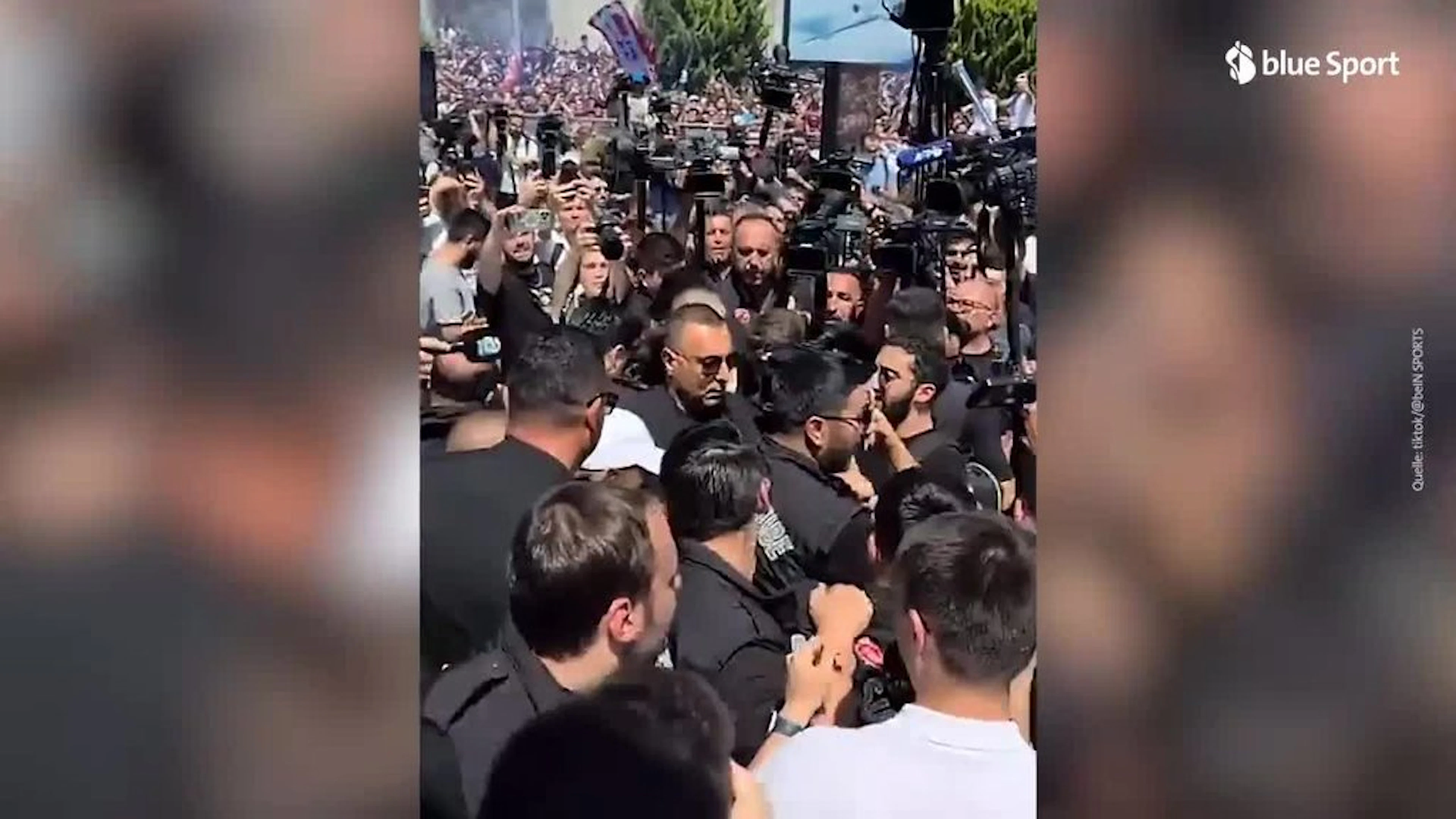 Trabzonspor-Fans stehen Kopf: Was für ein Empfang für Salah