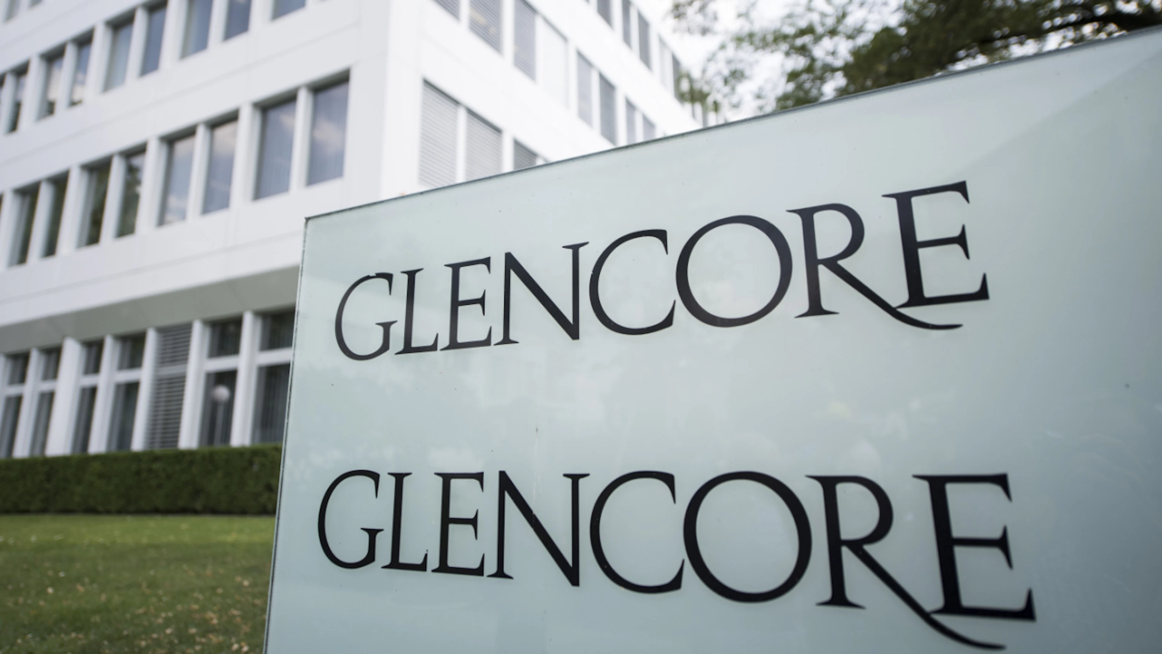 The mining and commodities company Glencore posted strong growth in the first half of 2026, returning to clear profitability. The company also plans to list on the Australian stock exchange. (File photo)