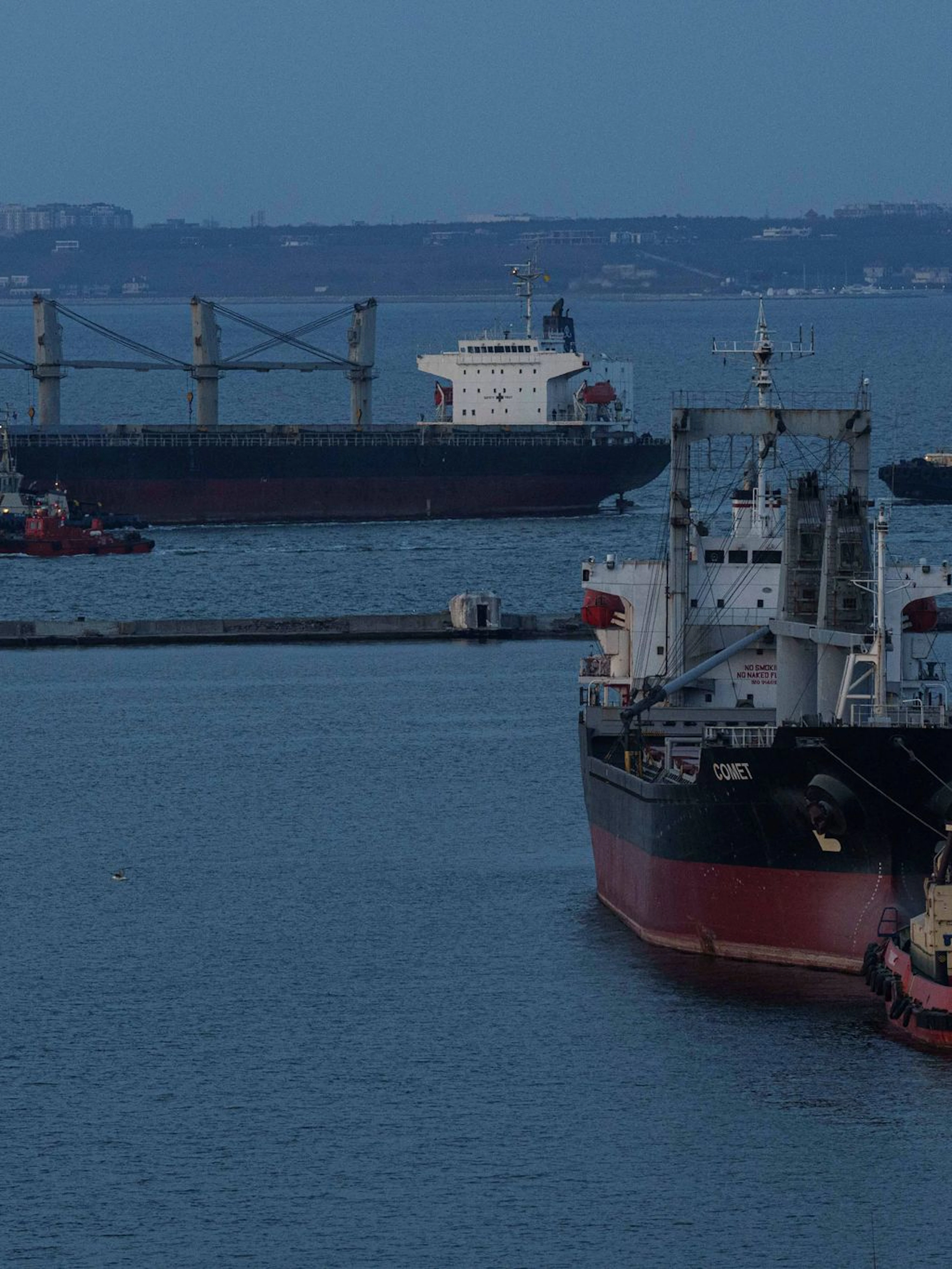 Russland greift deutsches Schiff mit Drohnen an
