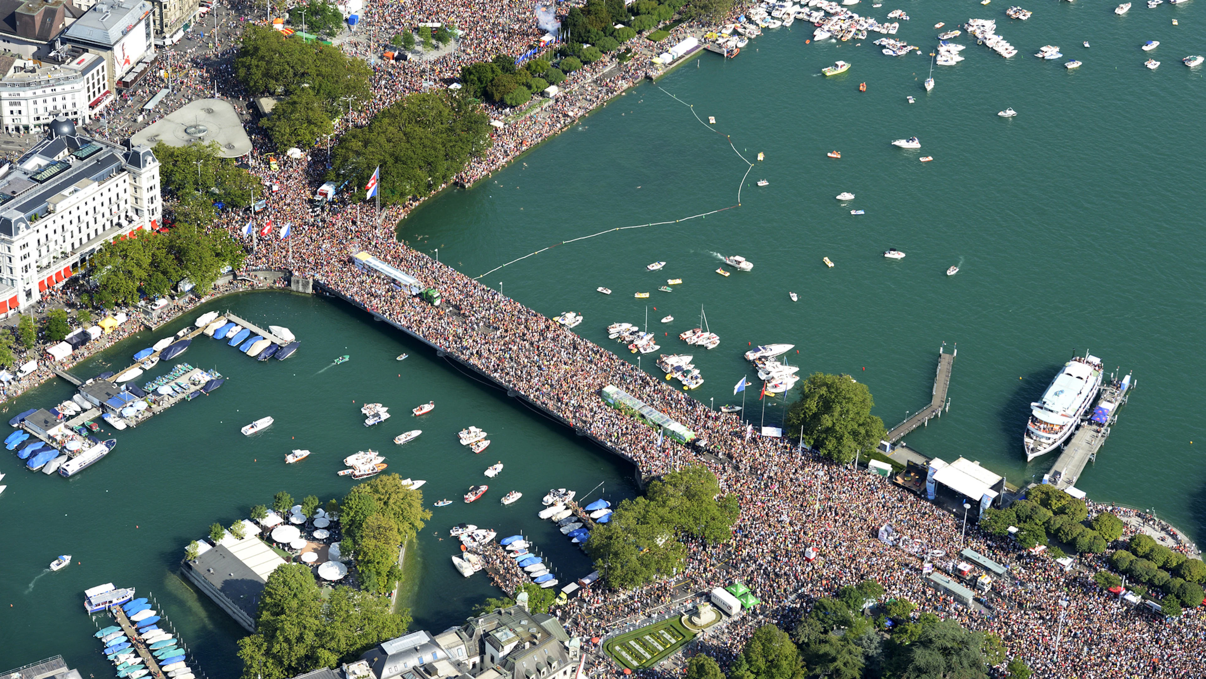 Ecco come Zurigo protegge i 900'000 raver attesi alla Street Parade