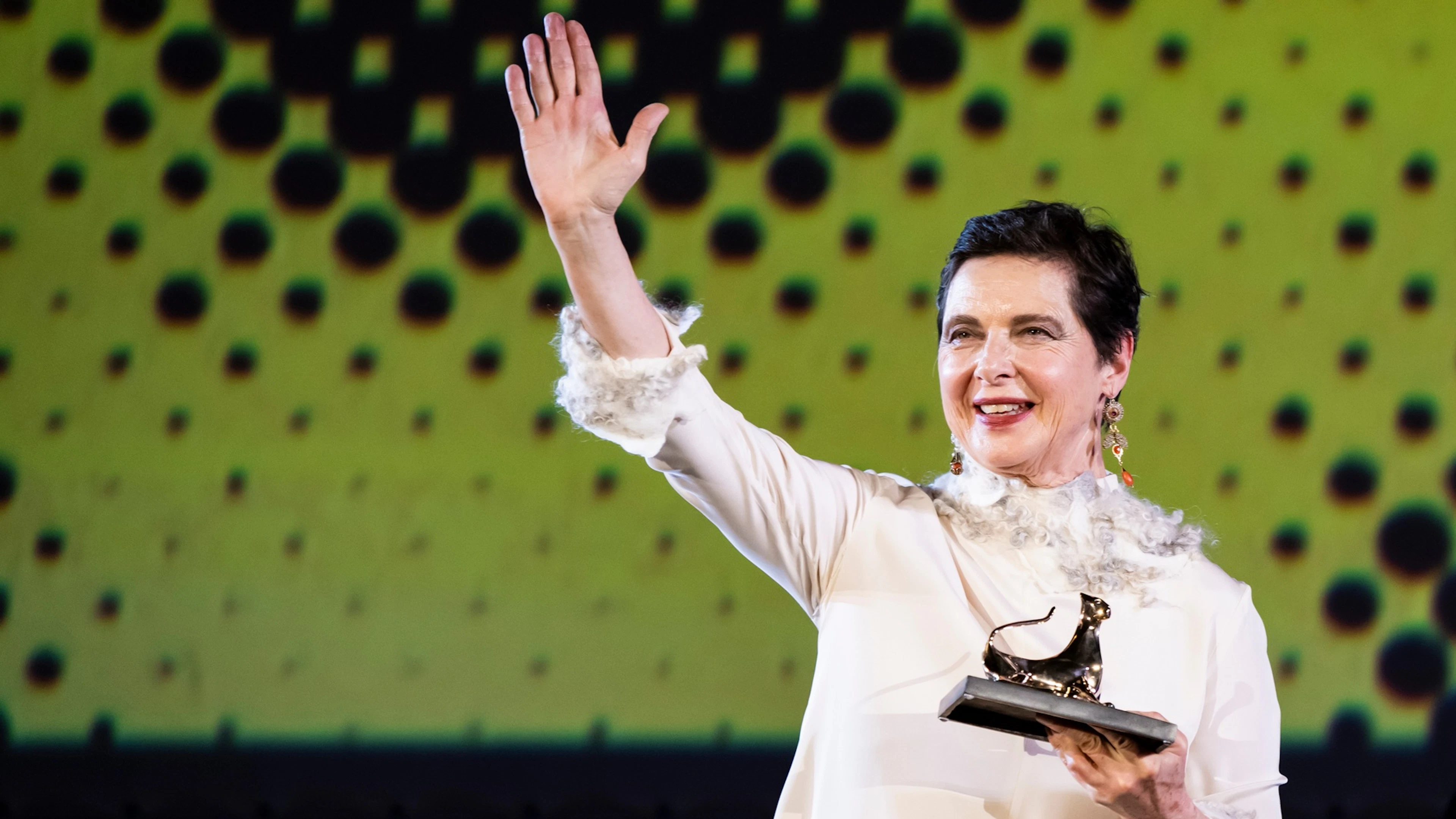 Isabella Rossellini ha ricevuto l'Excellence Award del Locarno Film Festival