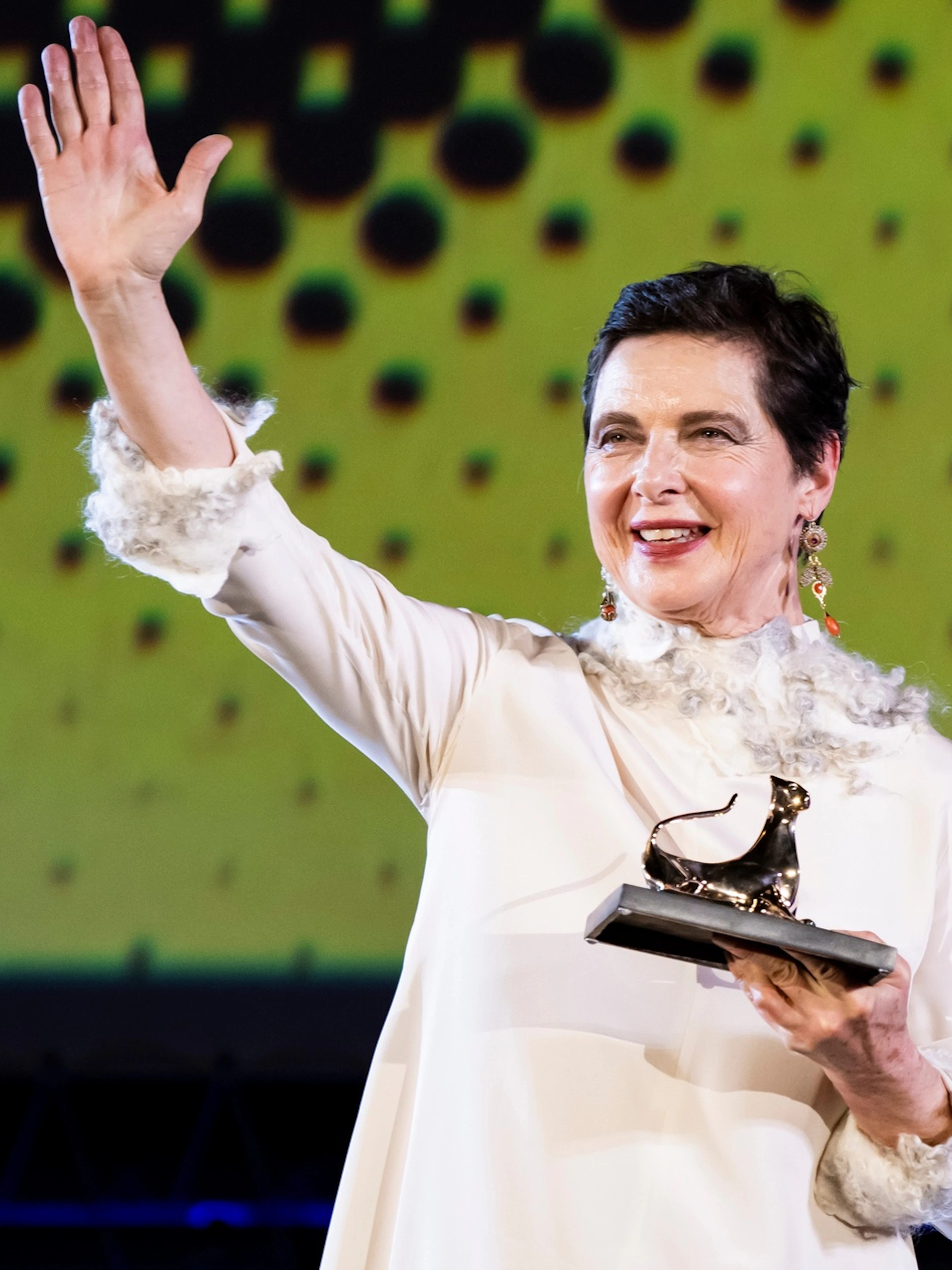Isabella Rossellini ha ricevuto l'Excellence Award del Locarno Film Festival