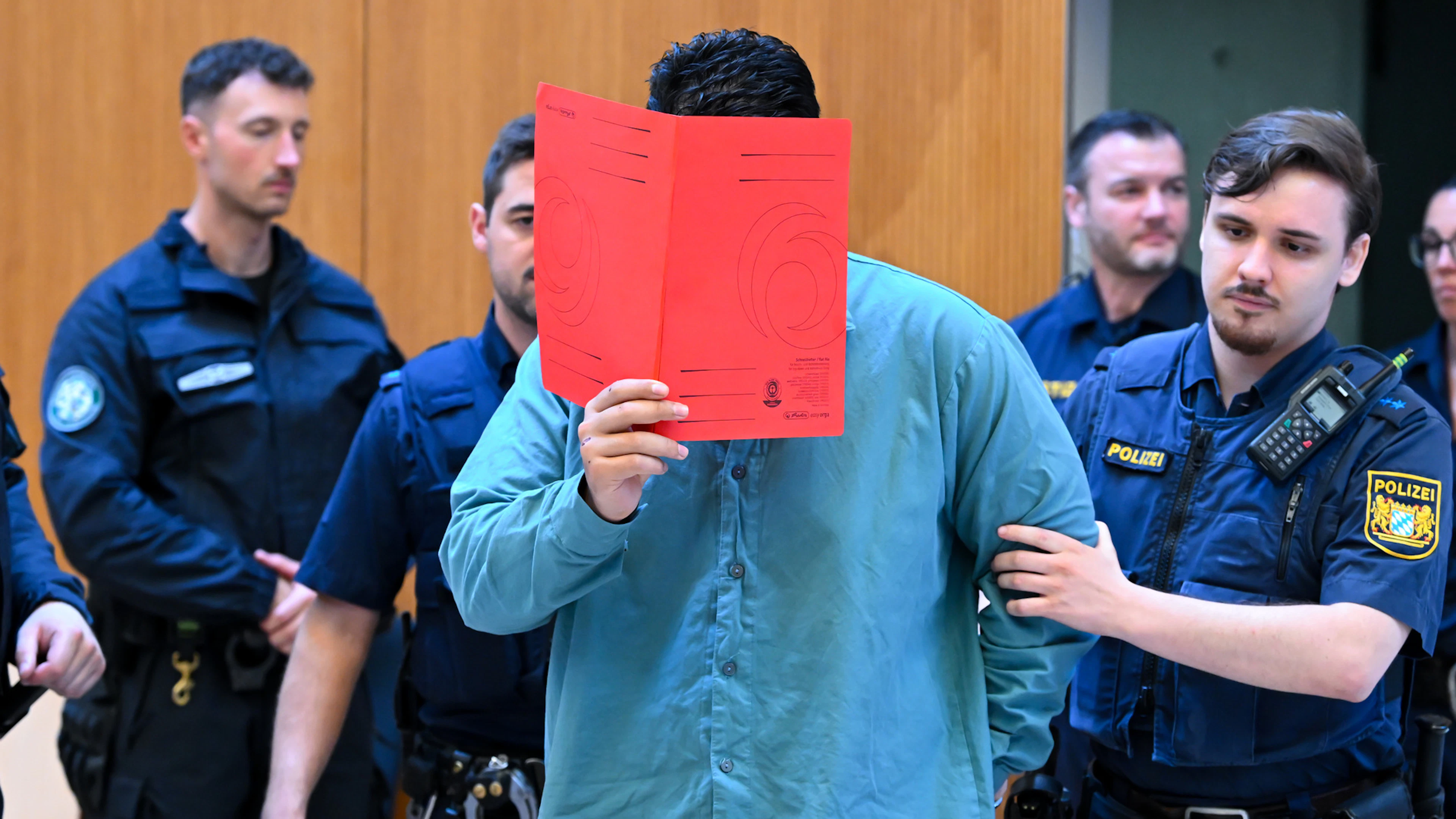 Prison à perpétuité pour l'auteur de l'attentat contre un cortège syndical à Munich