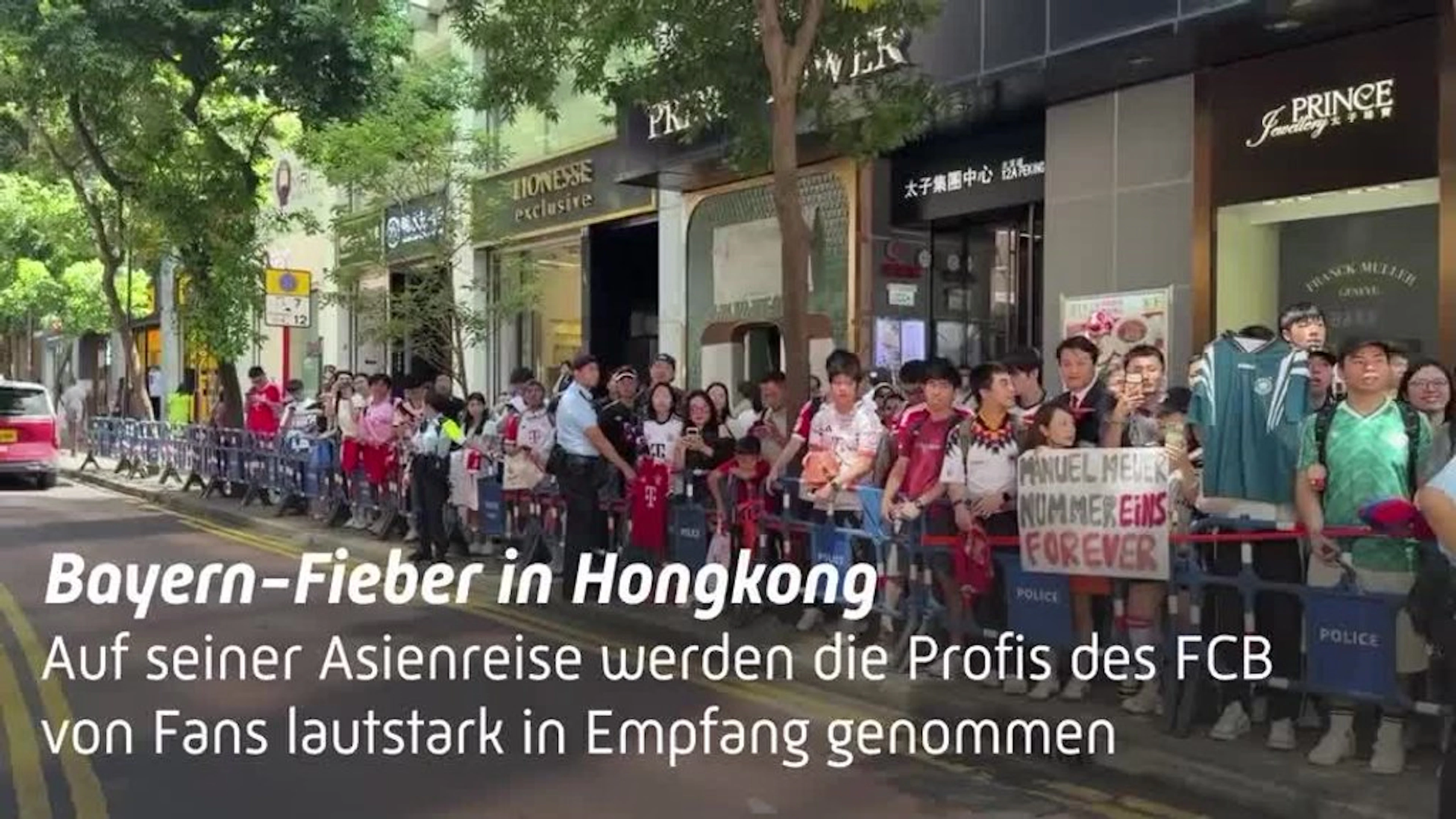 Bayern-Fieber in Hongkong: Fans bereiten Münchnern lautstarken Empfang