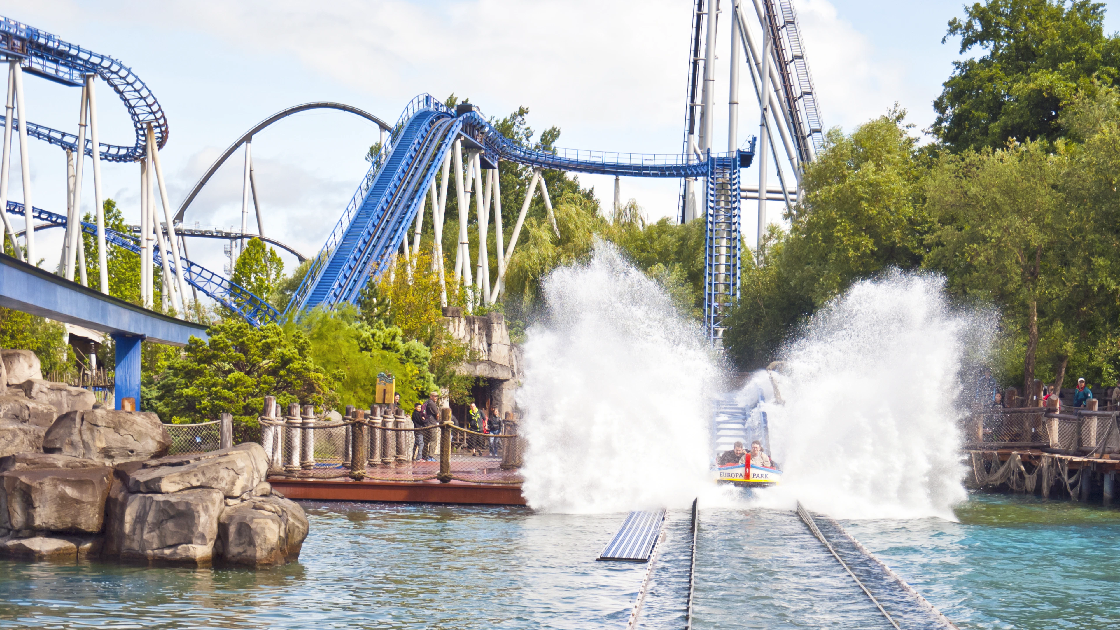 Sous une chaleur étouffante, ils vivent un véritable calvaire sur une célèbre attraction