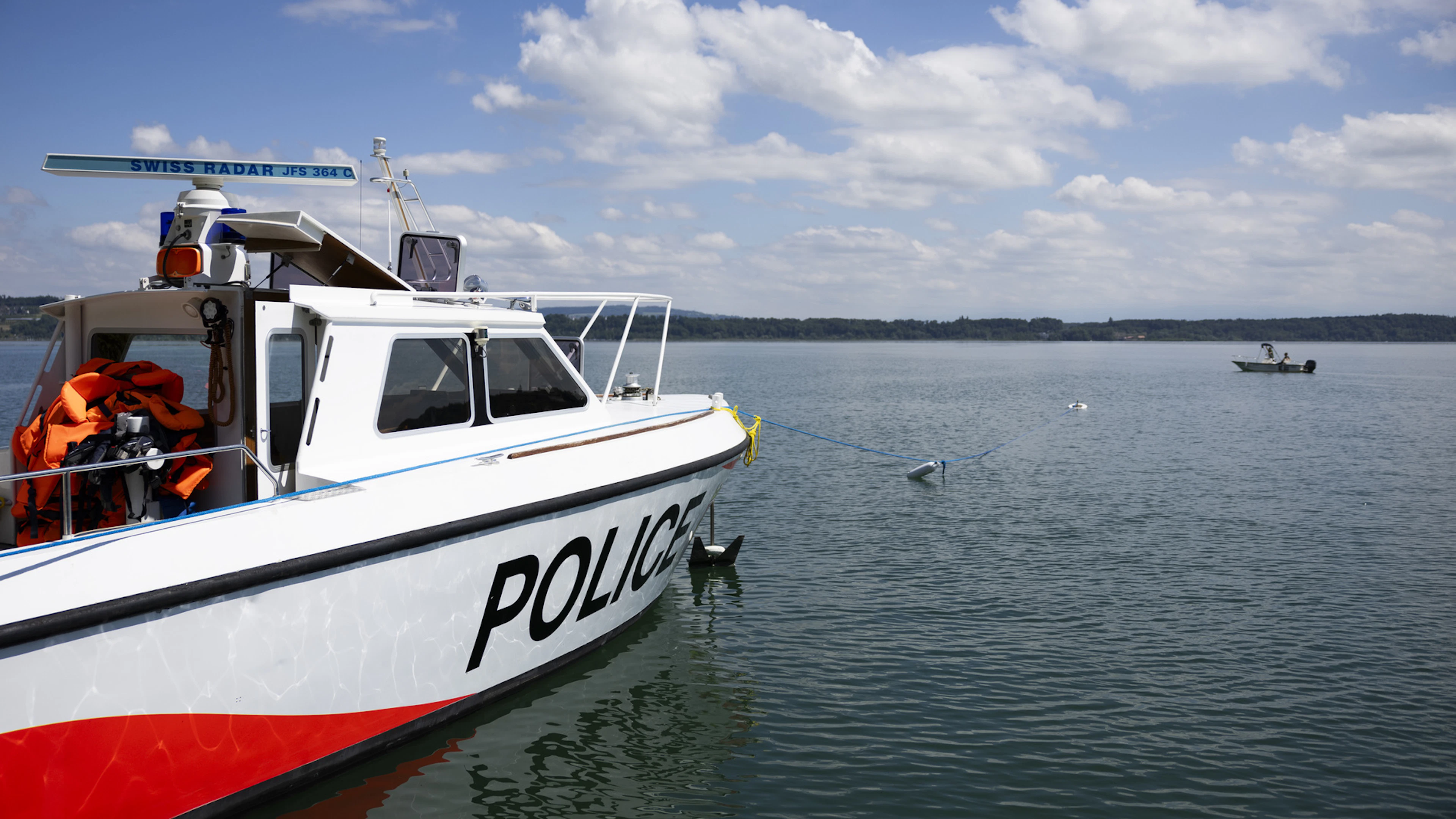 Disparu lors d'une baignade, un homme meurt dans le lac de Bienne