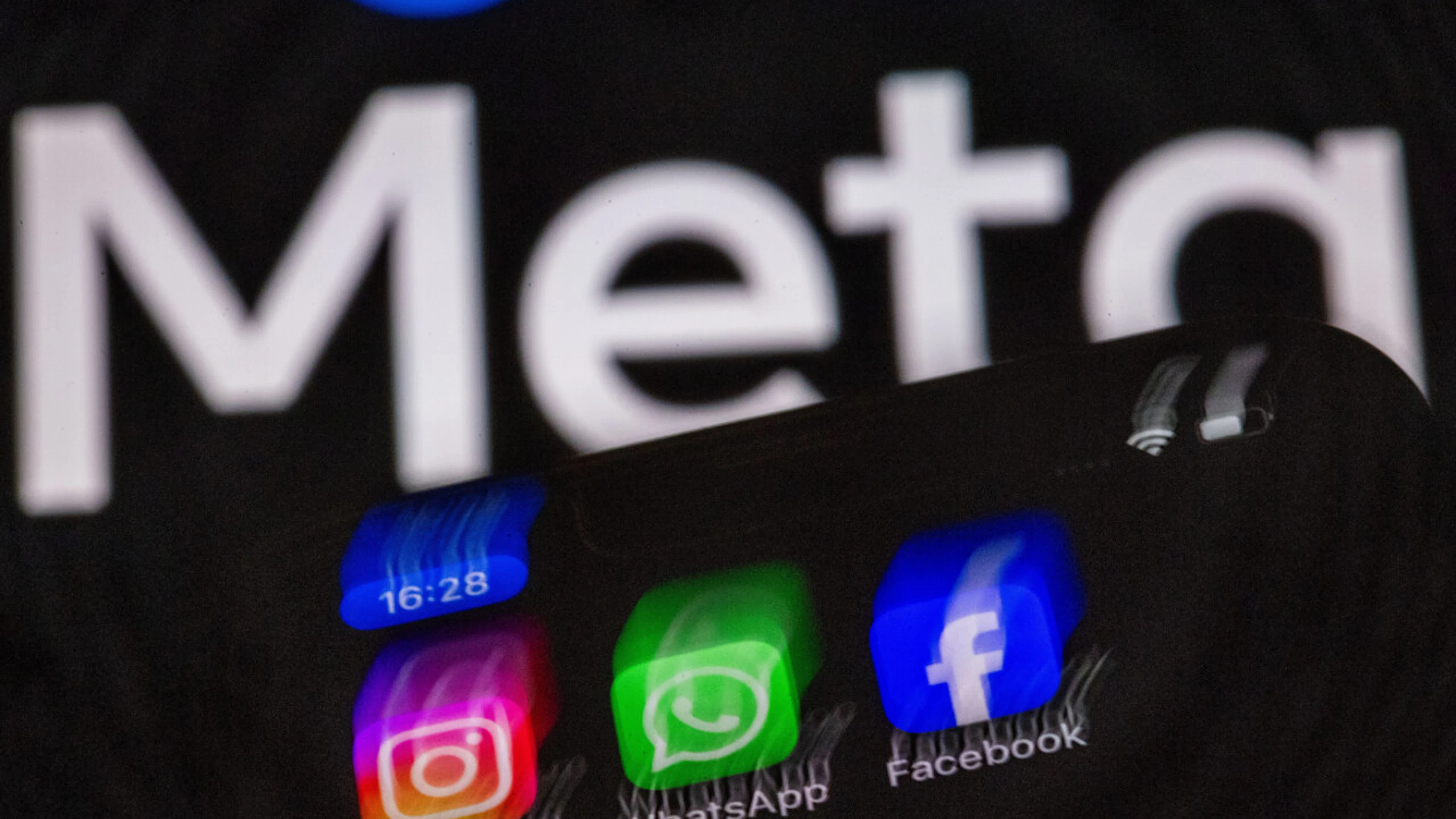 Meta dovrà pagare 567 milioni per i danni dei social ai minori
