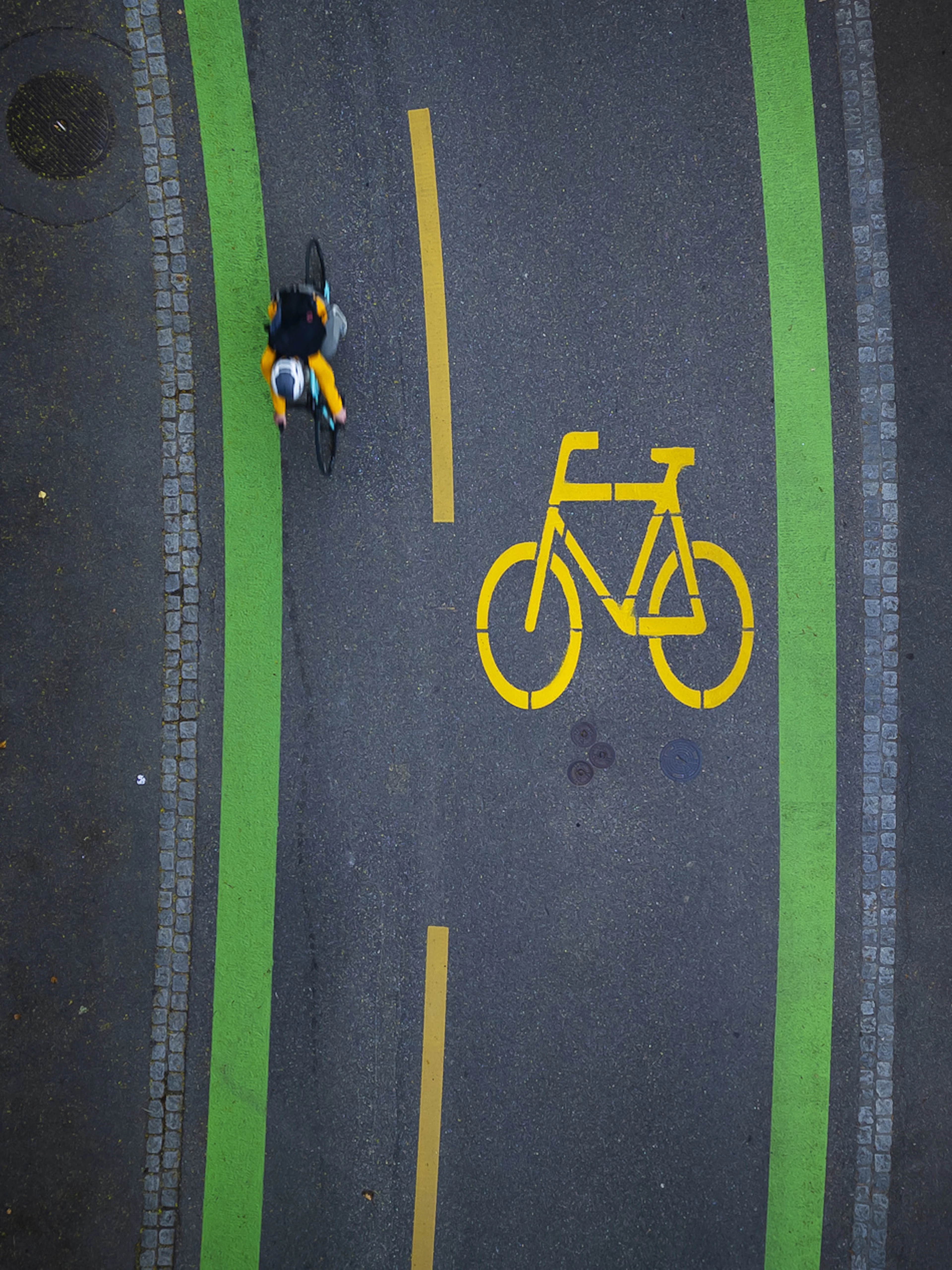 Of all things, a 30 km/h speed limit is halting Zurich's prestigious bike route