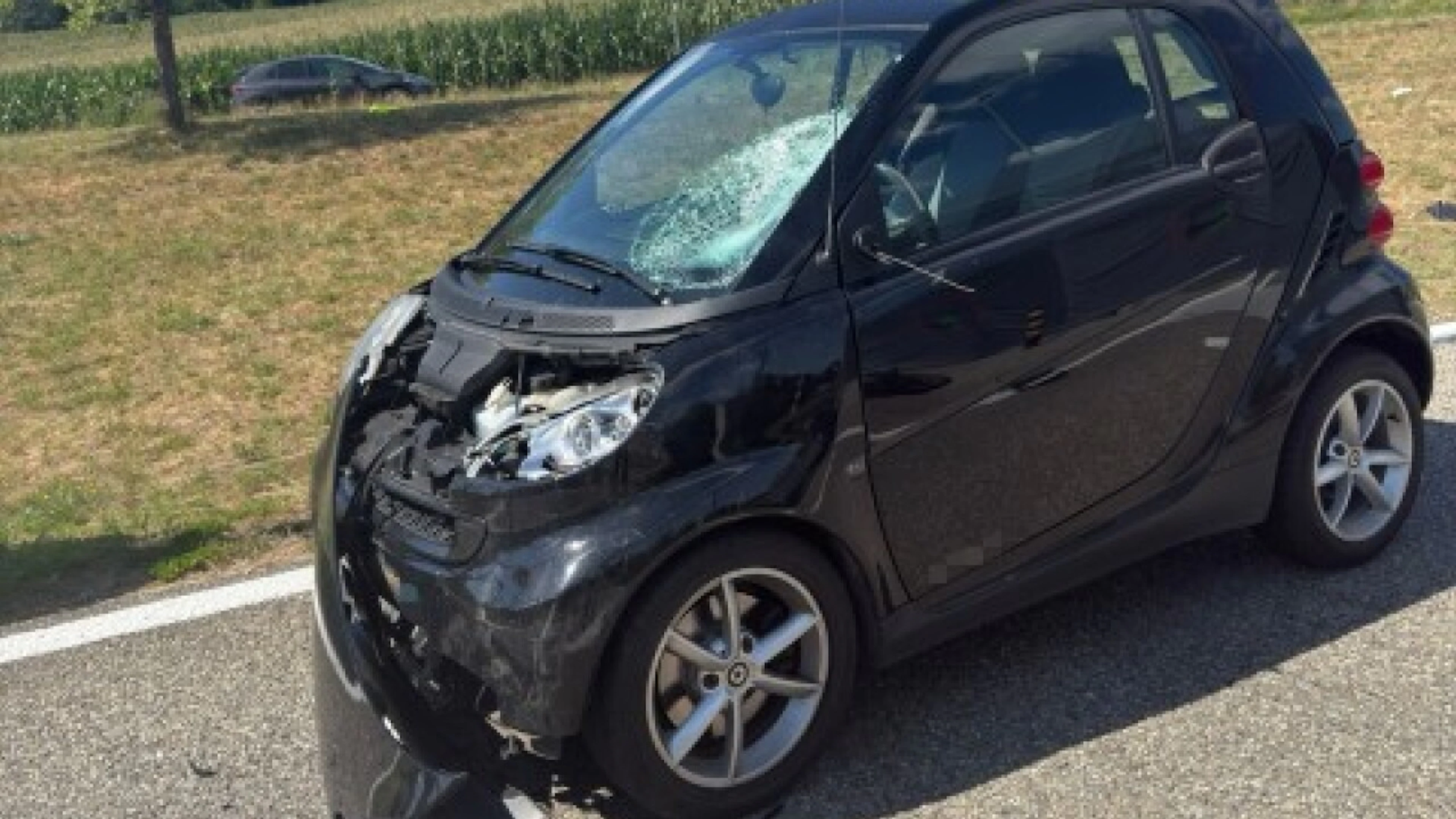 Scontro fra scooter e Smart a Kölliken, muore un 83enne
