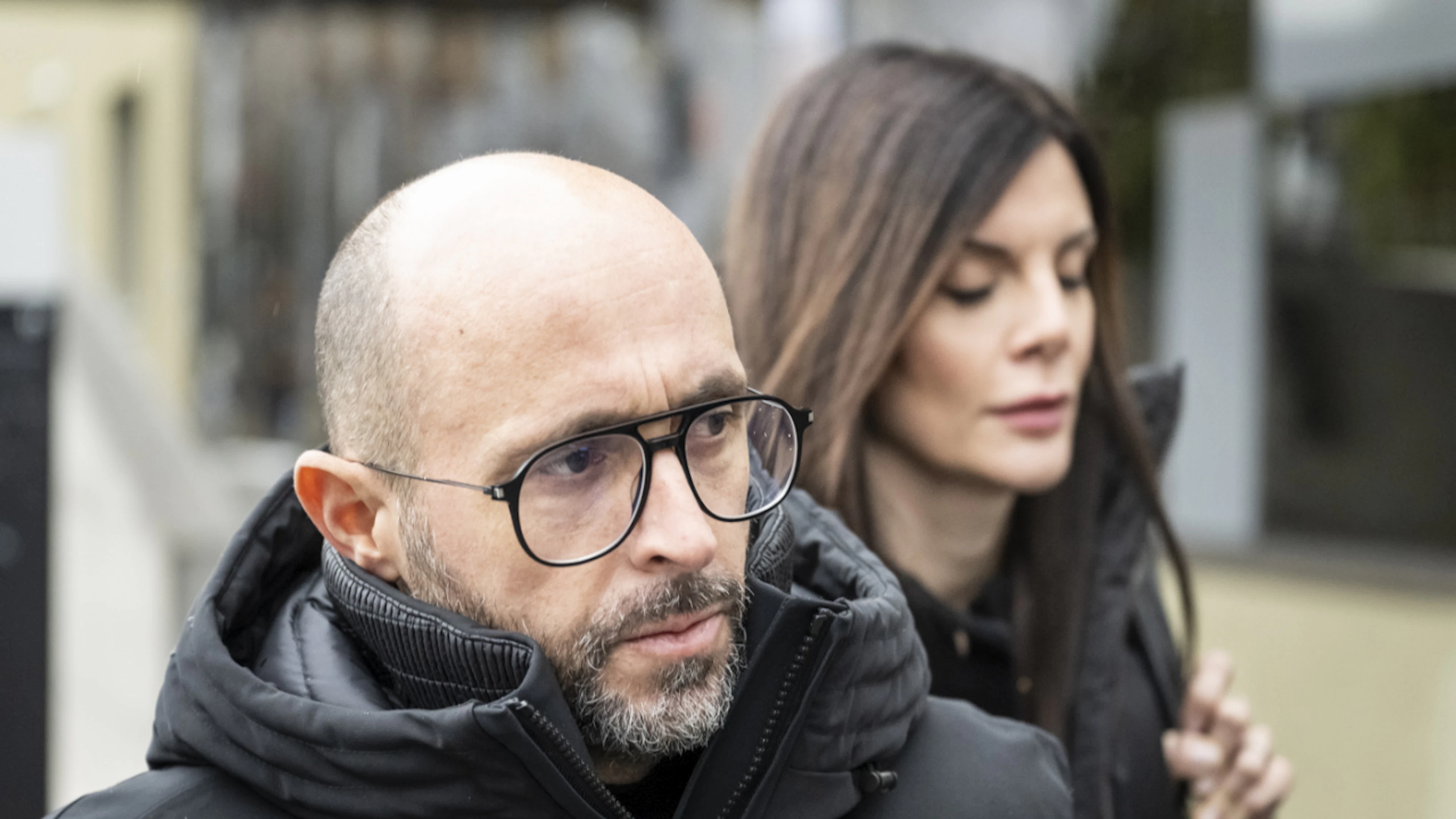 Drame de Crans-Montana : mesures de contrainte contre les Moretti prolongées