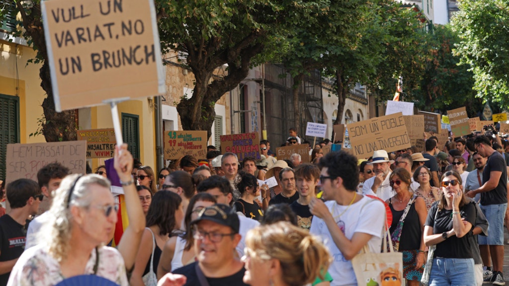 bluewin.ch - Another Protest Against Mass Tourism in Mallorca