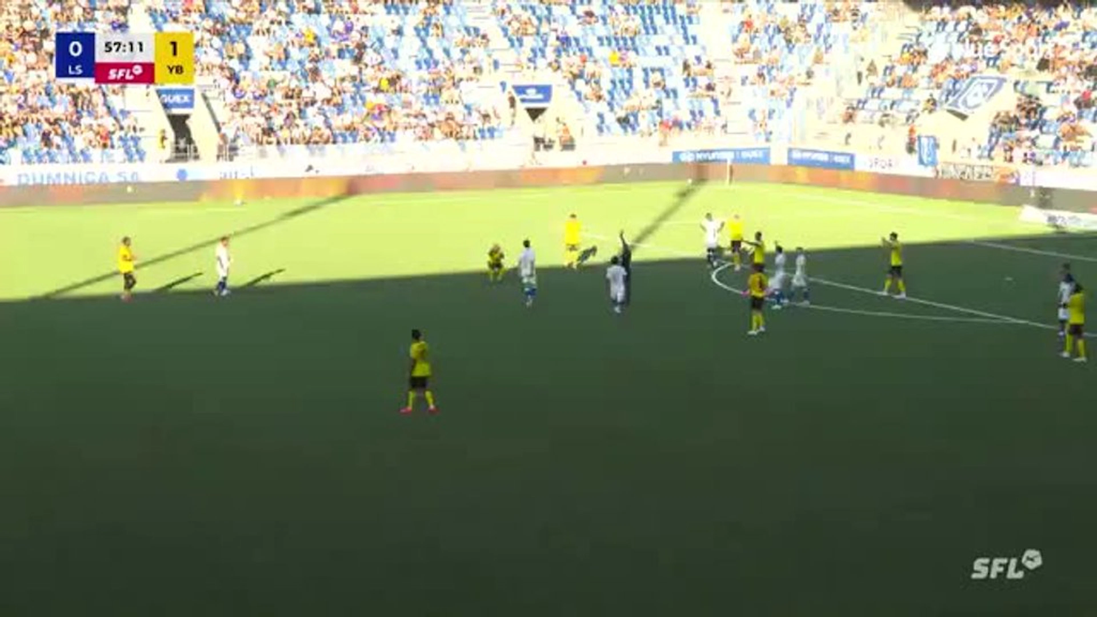 Fernandes fliegt vom Platz