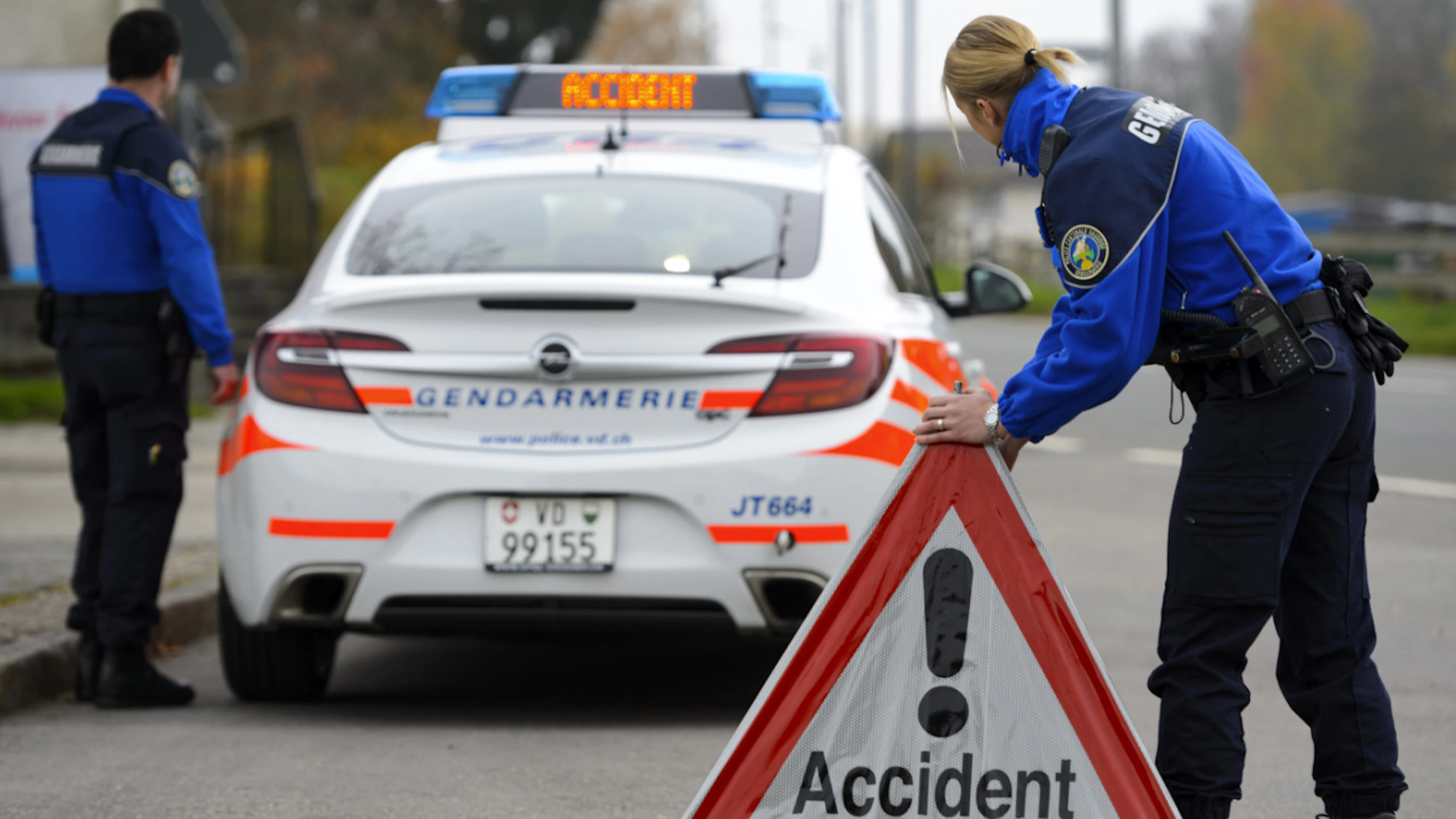 Motociclista perde la vita dopo lo scontro con un furgone a Rossinière