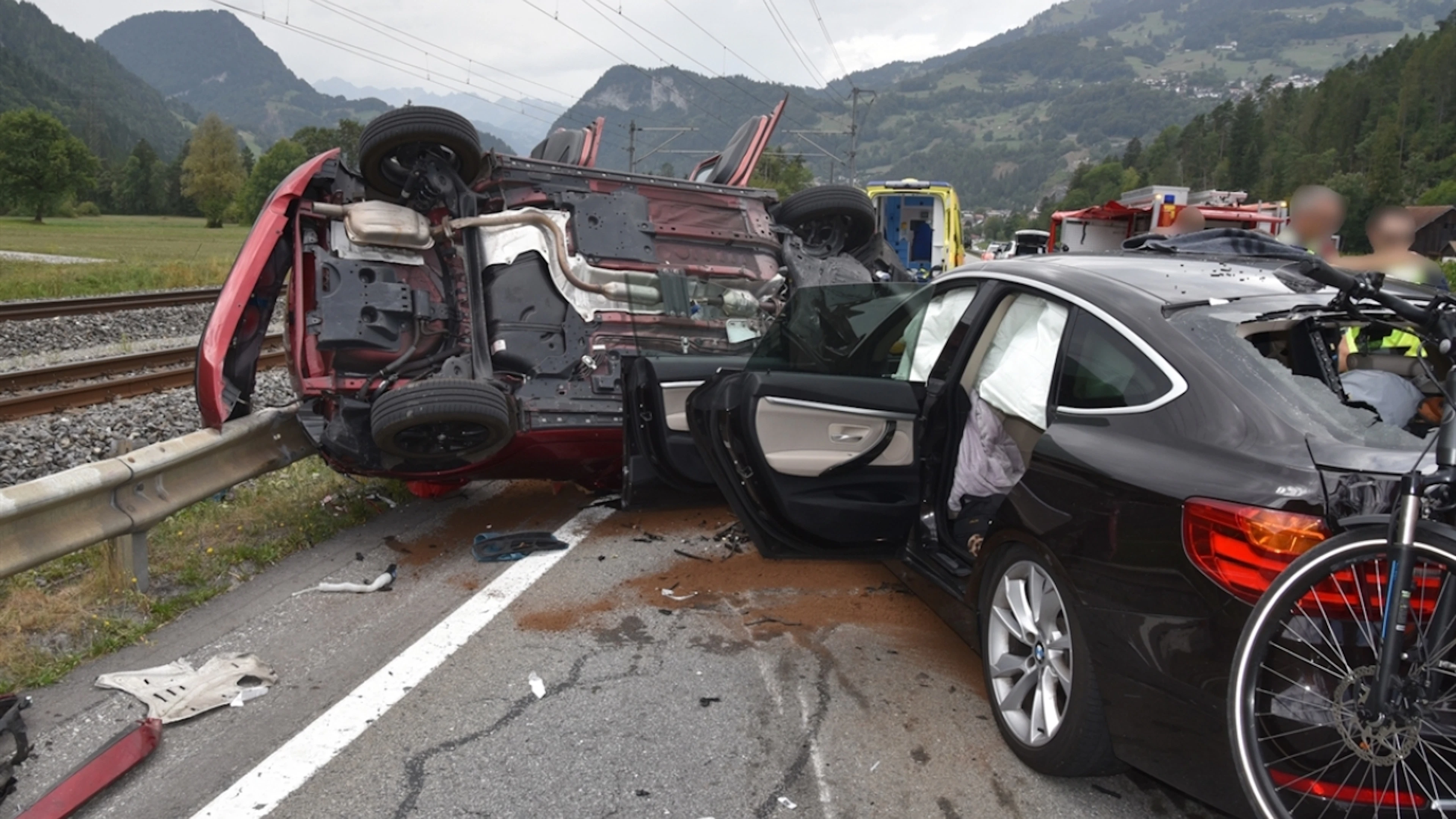 Due italiani muoiono dopo un violento scontro frontale a Schiers