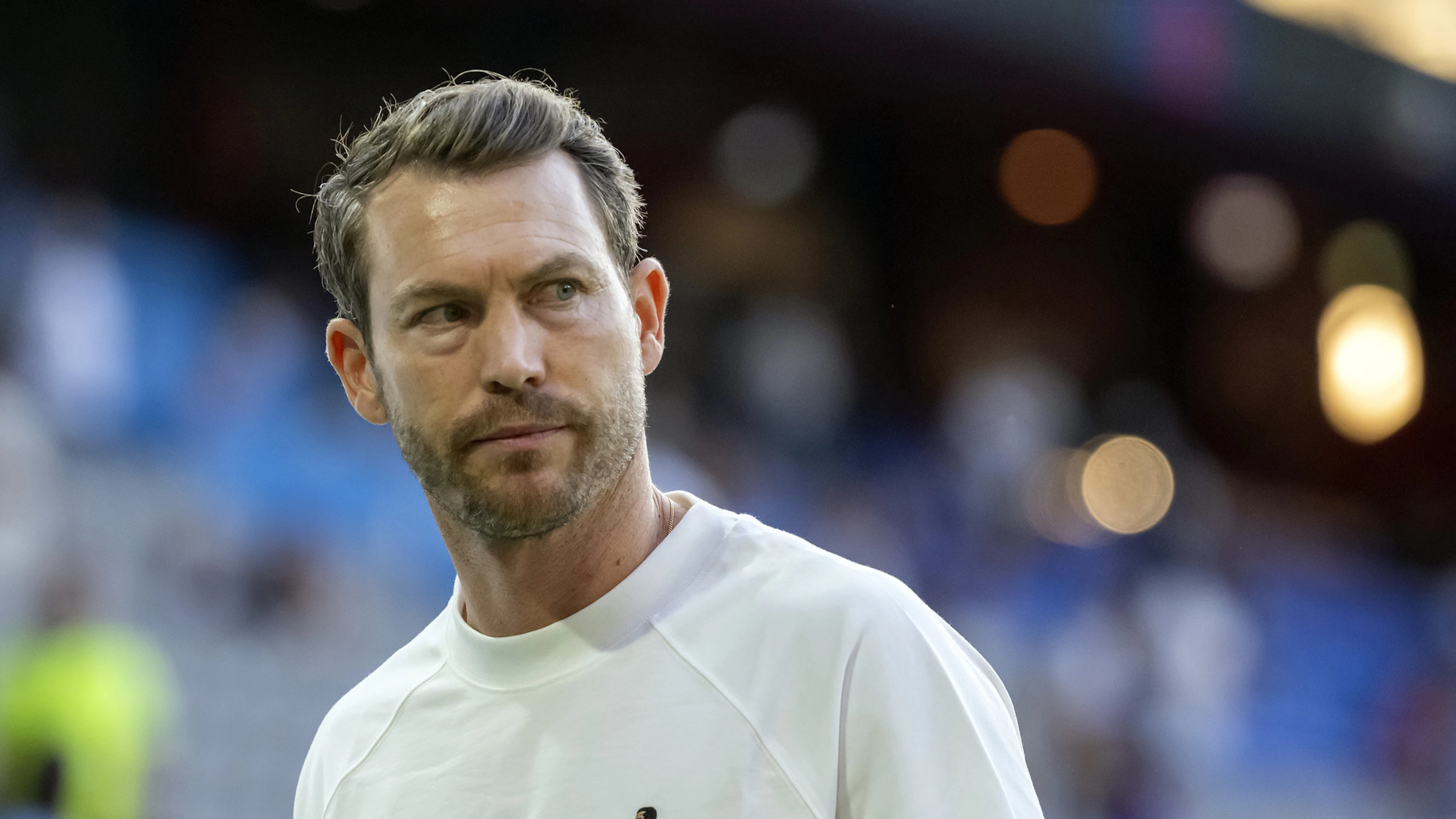FCB-Coach Lichtsteiner geht in öffentlichen Zwist mit Journalisten