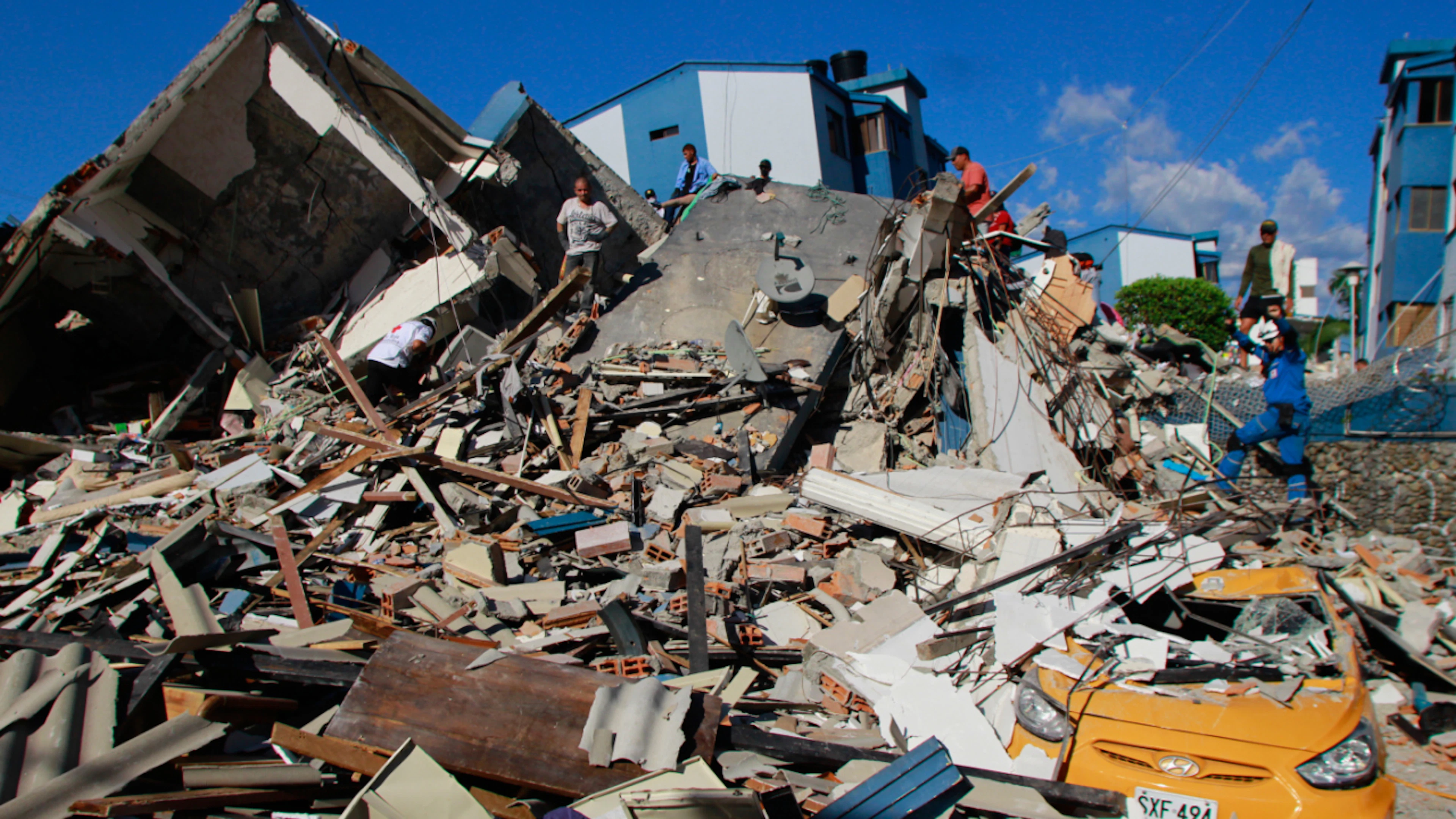 Oltre 130 morti e quasi 600 feriti dopo il terremoto in Colombia
