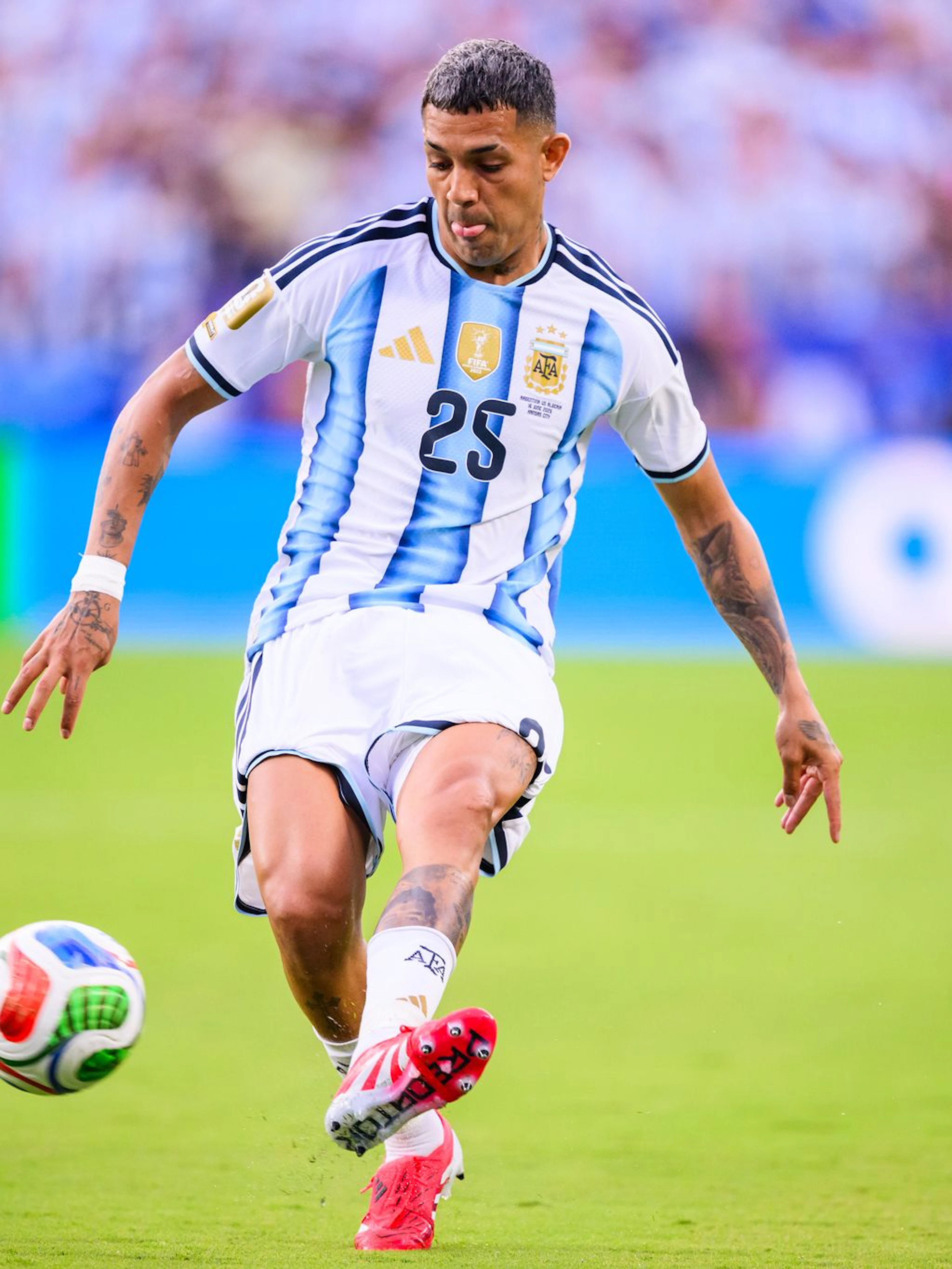 Sous pression financière, l’OM envoie Medina au Bayer Leverkusen