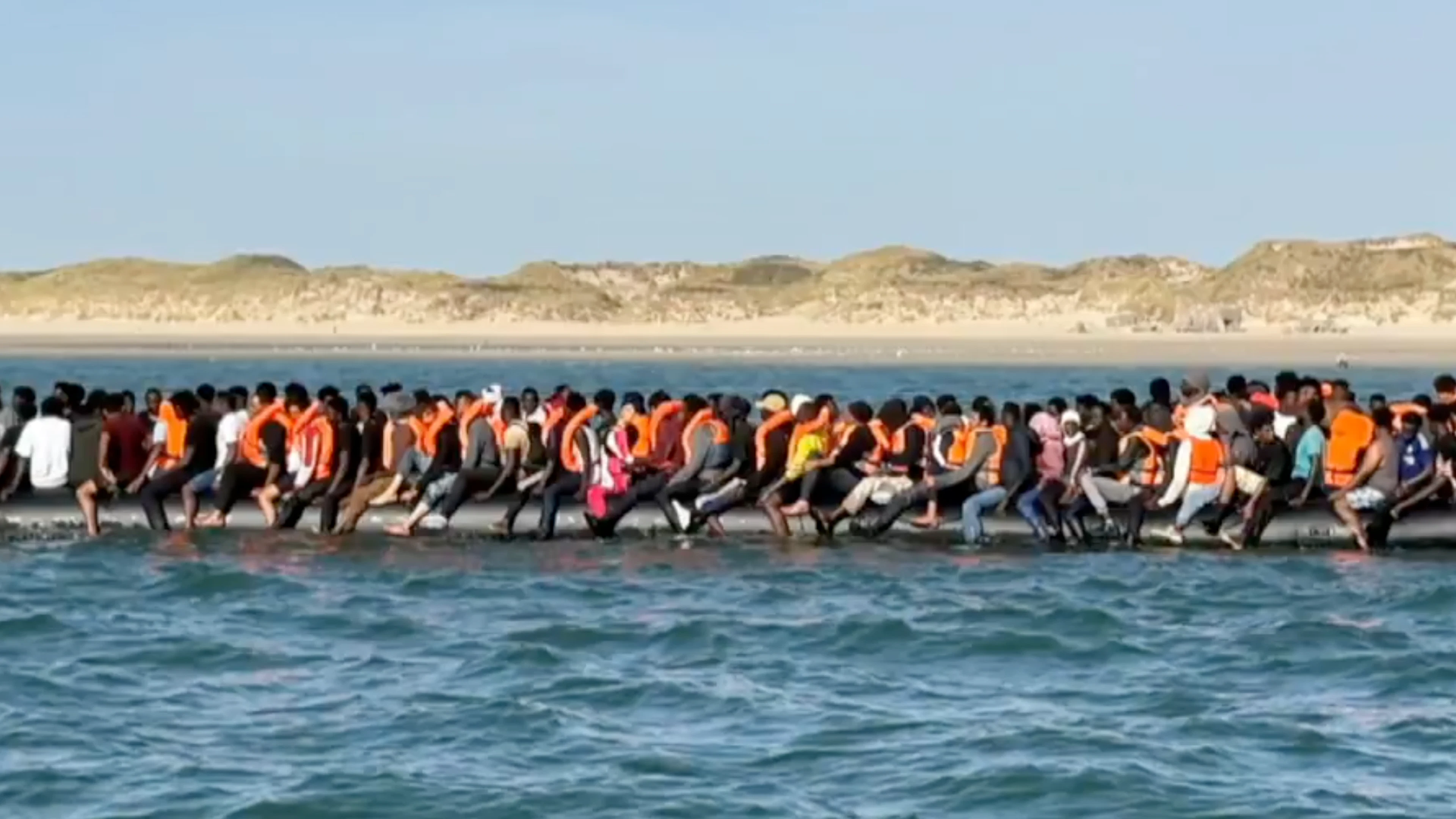 230 Migranten überqueren Ärmelkanal – auf nur einem Schlauchboot