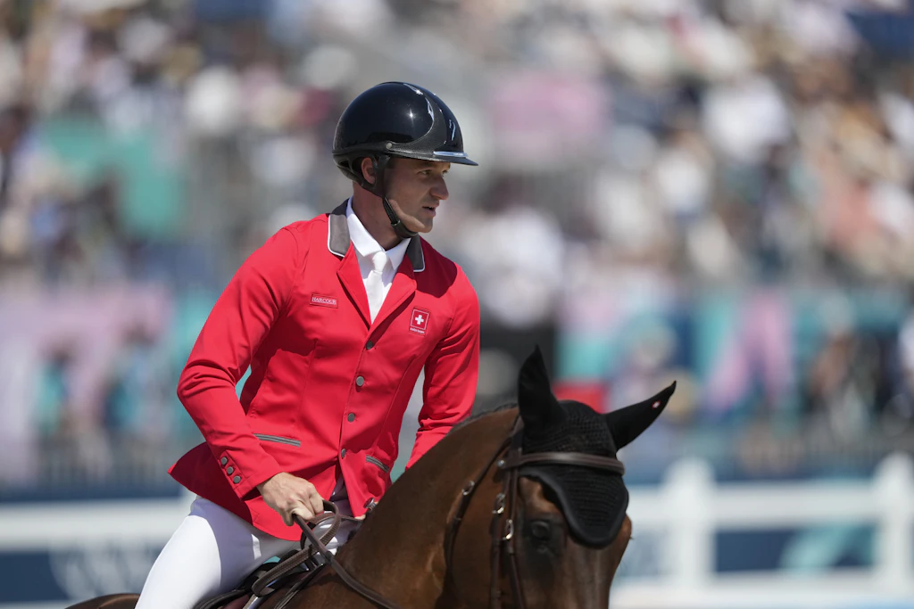 Photo: bluewin.ch Switzerland Qualifies for LA 2028 Olympics in Equestrian Show Jumping