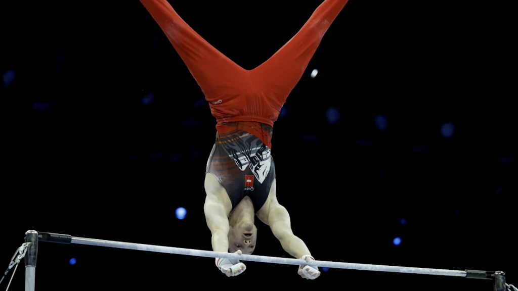 Noe Seifert Misses Out on a Medal on the High Bar After a Fall