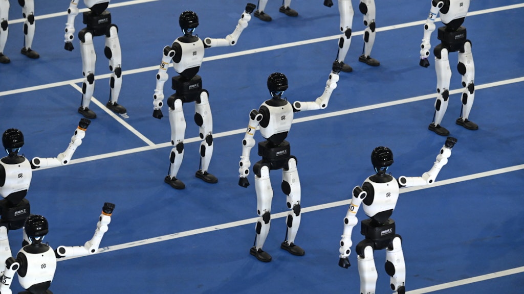 bluewin.ch - Robot from China Breaks World Record in the 100-Meter Dash