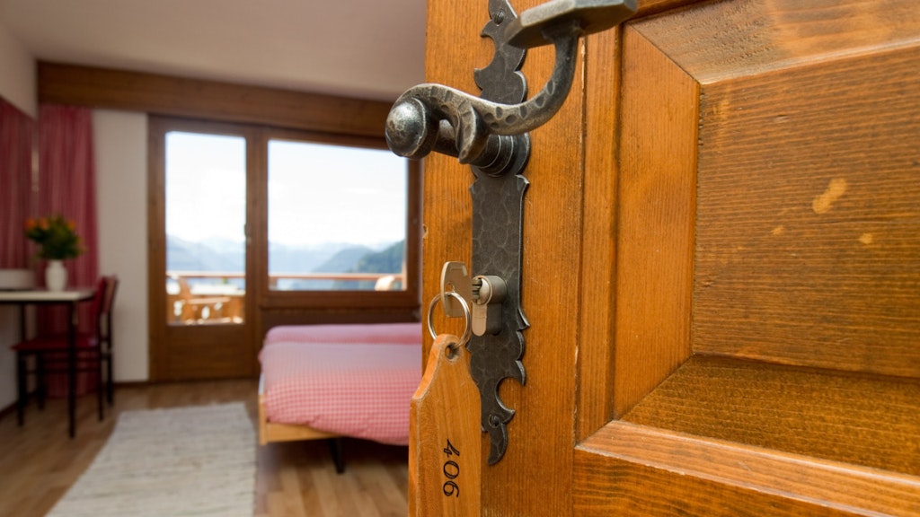 bluewin.ch - Hotel Industry Back in the Black in July-Thanks to Swiss Guests