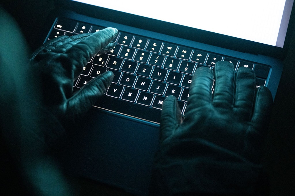 bluewin.ch - 'Gross Negligence' - Outrage Following Massive Data Breach in Berlin