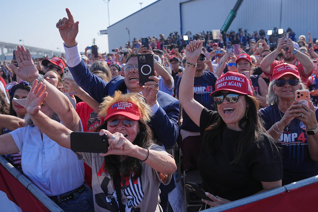 Trump Rallies Republicans in Texas Ahead of Midterm Elections