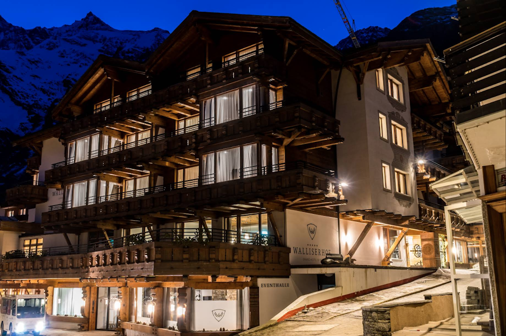 bluewin.ch - Top chef takes a tumble at a luxury hotel in Valais