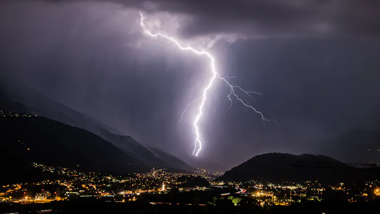 Thunderstorms: How Is Lightning Actually Counted?