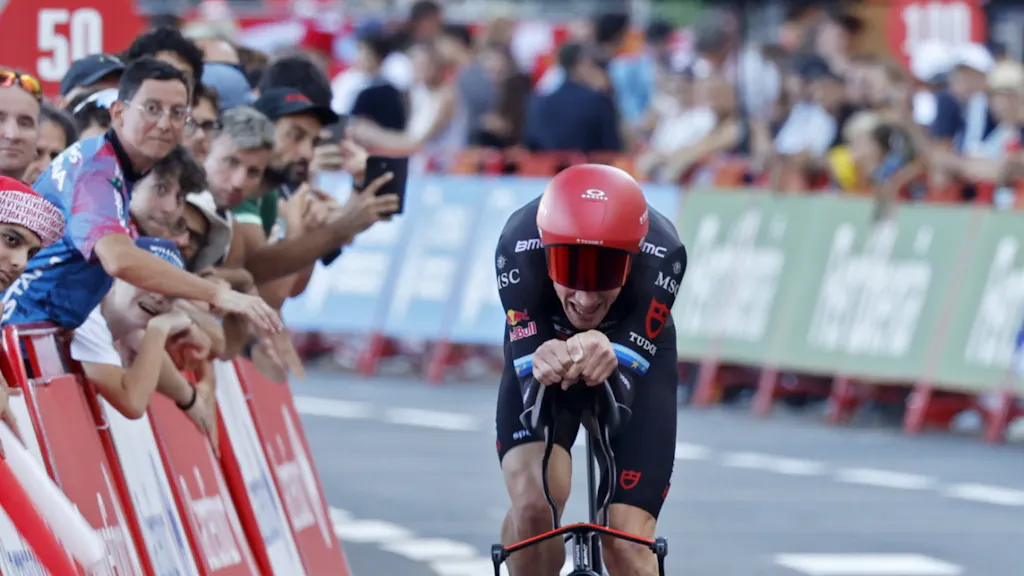 Küng Wins the Vuelta Time Trial