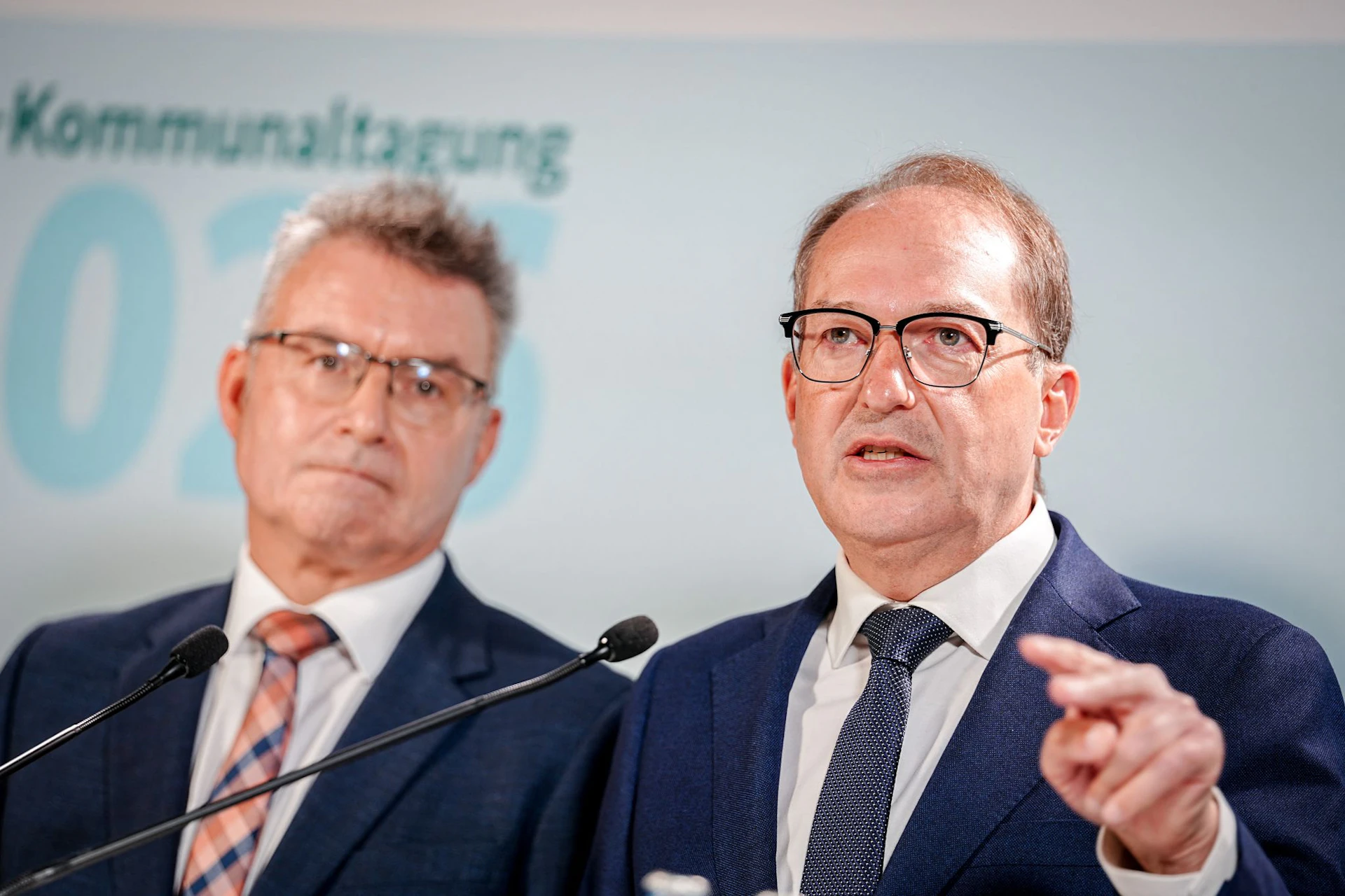 Dobrindt Plans to Provide Digital Information on Shelters