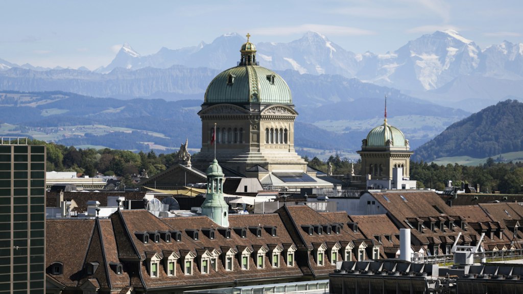 bluewin.ch - Session Focuses on the EU Treaty Package and Defense Procurement