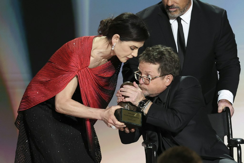 bluewin.ch - Michael J. Fox, who has Parkinson's disease, gives Hollywood stars goosebumps