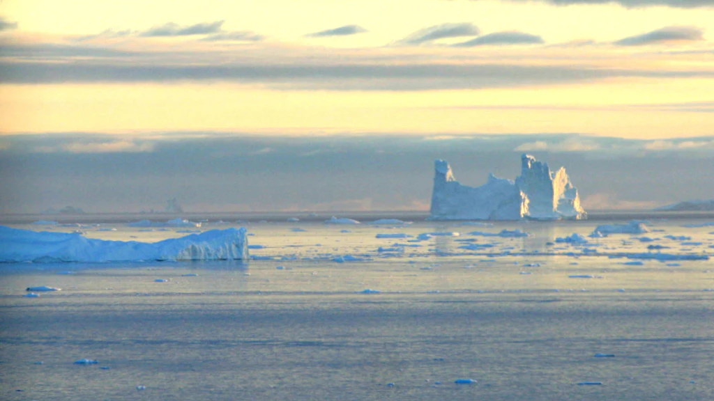 Ice sheets have lost 11 trillion metric tons of ice since 1979