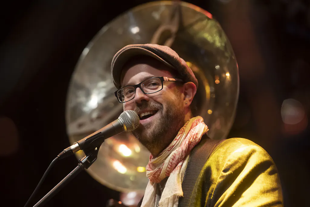 Trump Sample: Vad Vuc's Album Disappears from Spotify and Other ...