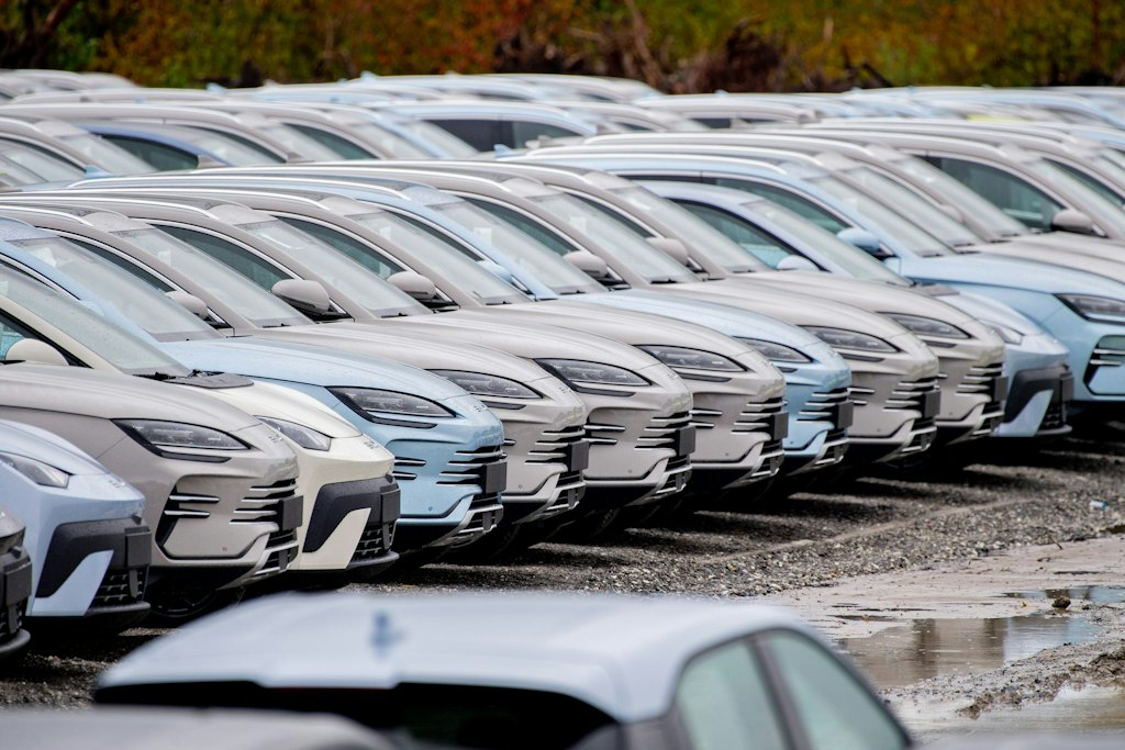 bluewin.ch - Electric cars are outpacing pure internal combustion engine vehicles in Europe
