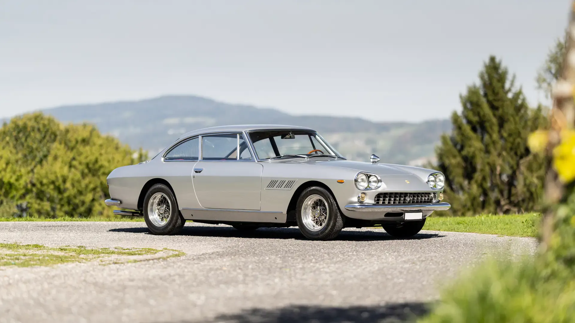 Zurich Car Auction: Ferrari F40, Bugatti, and Bond's Aston Martin
