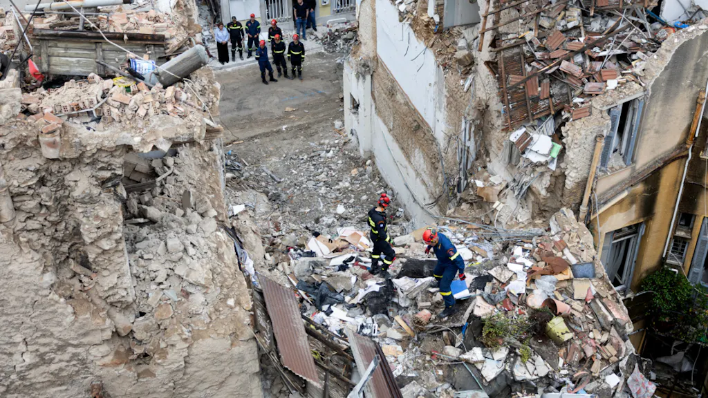 After Suspected Gas Explosion in Athens: Two Bodies Recovered