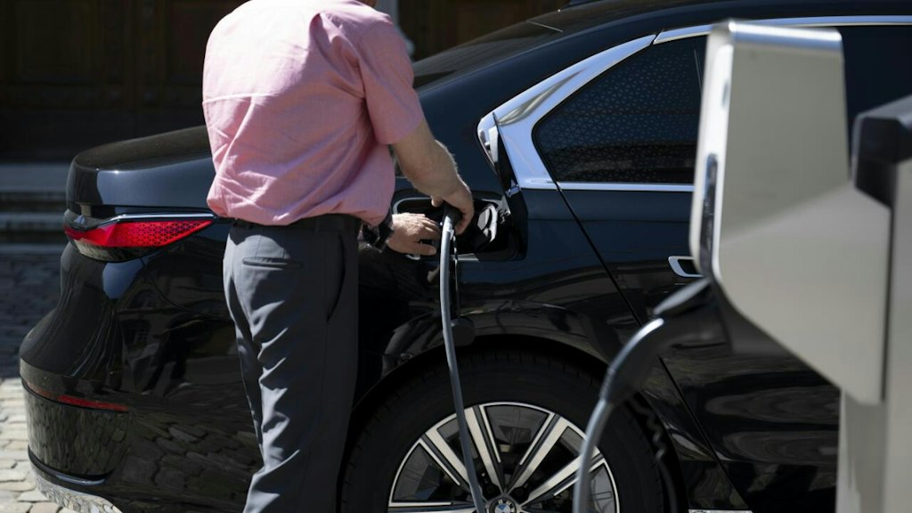 bluewin.ch - In September, one in three new cars sold in Switzerland was an electric car