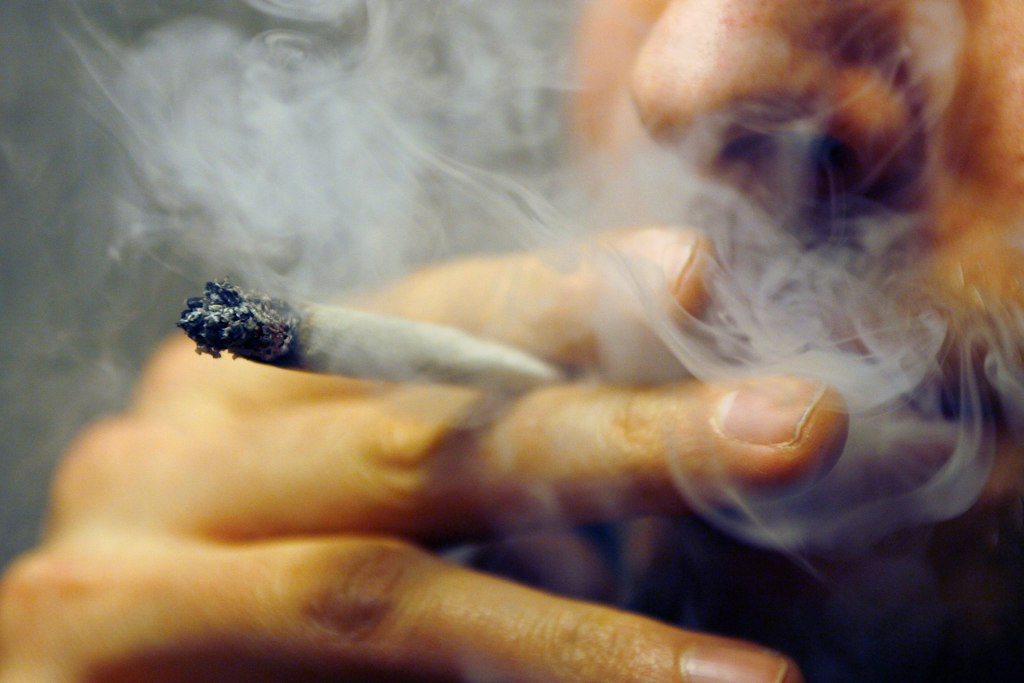 bluewin.ch - The Canton of Valais Is to Pay a Drug Dealer 10,500 Francs