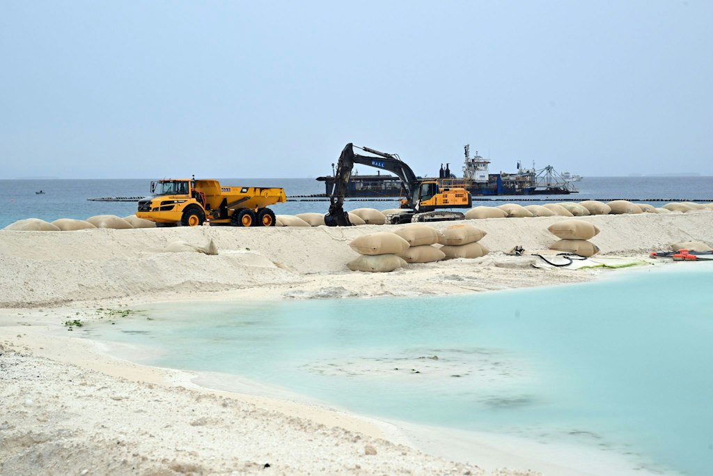 bluewin.ch - Climate: Dozens of Countries Call for a Shift Away from Oil, Coal, and Gas