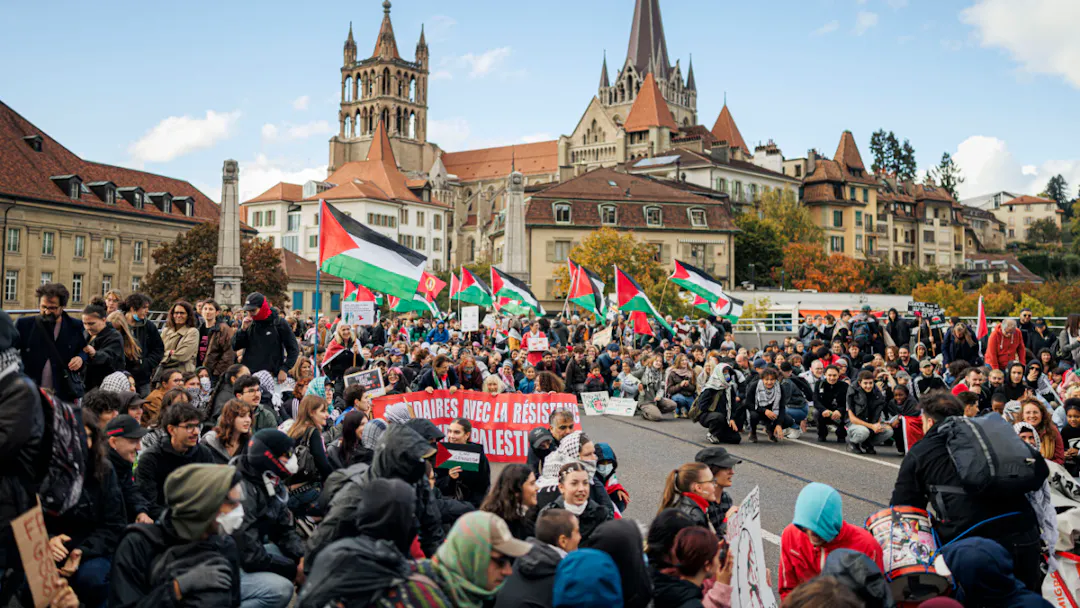 Gaza Solidarity Rally in Lausanne Results in Property Damage