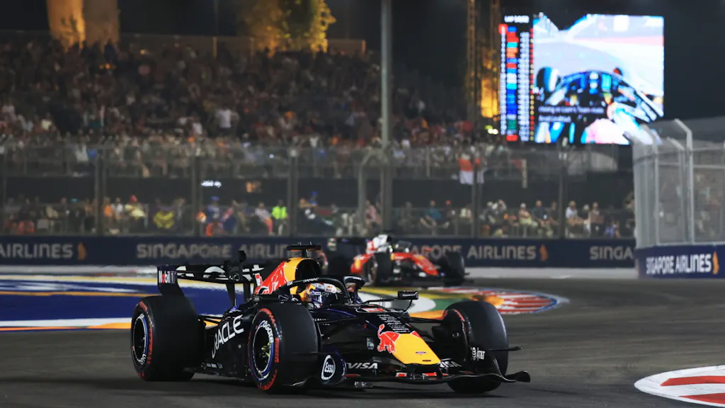 Verstappen Wins in Singapore for the First Time