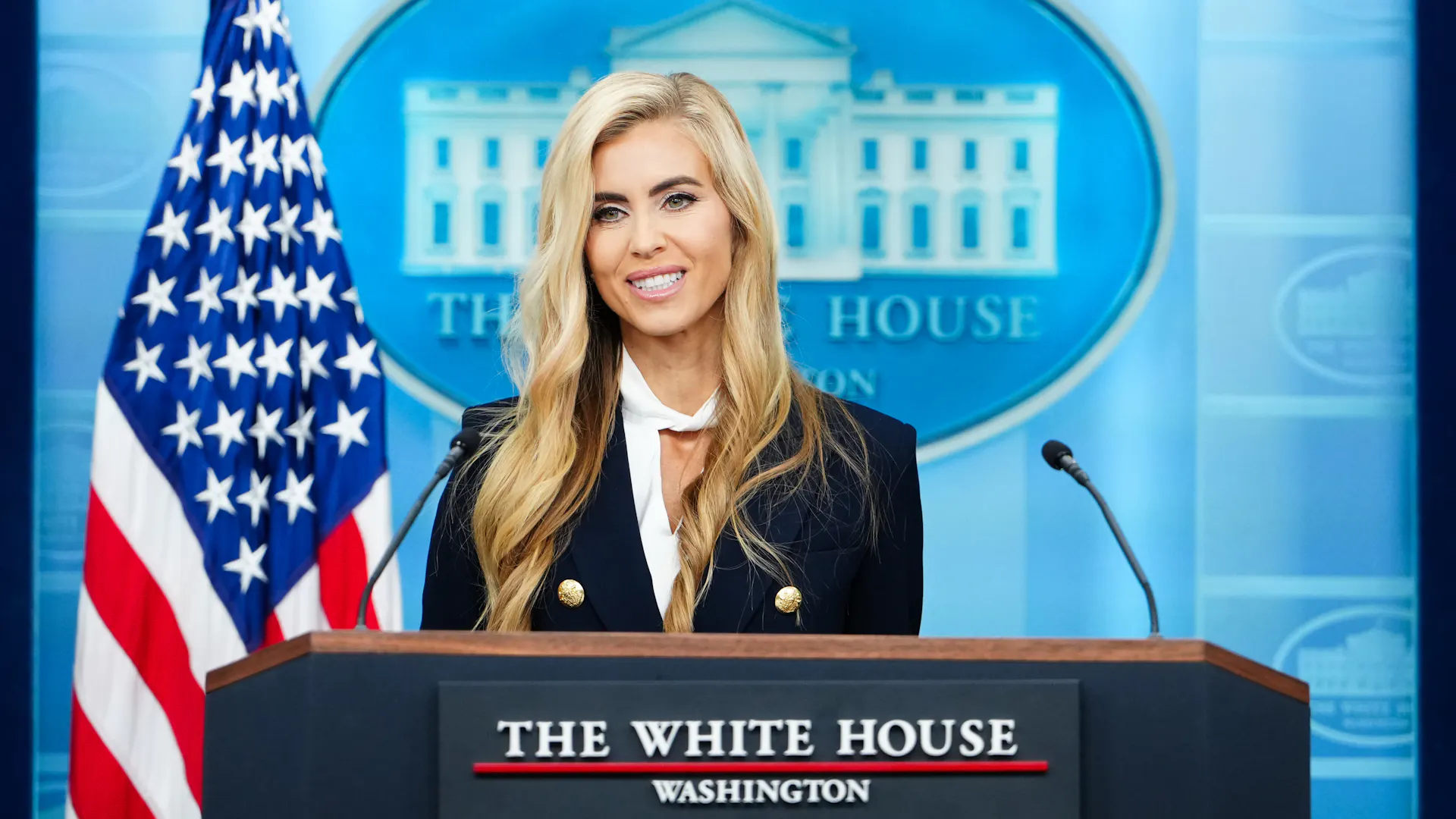 Trump's new spokeswoman calls herself a lawyer—but she apparently ...
